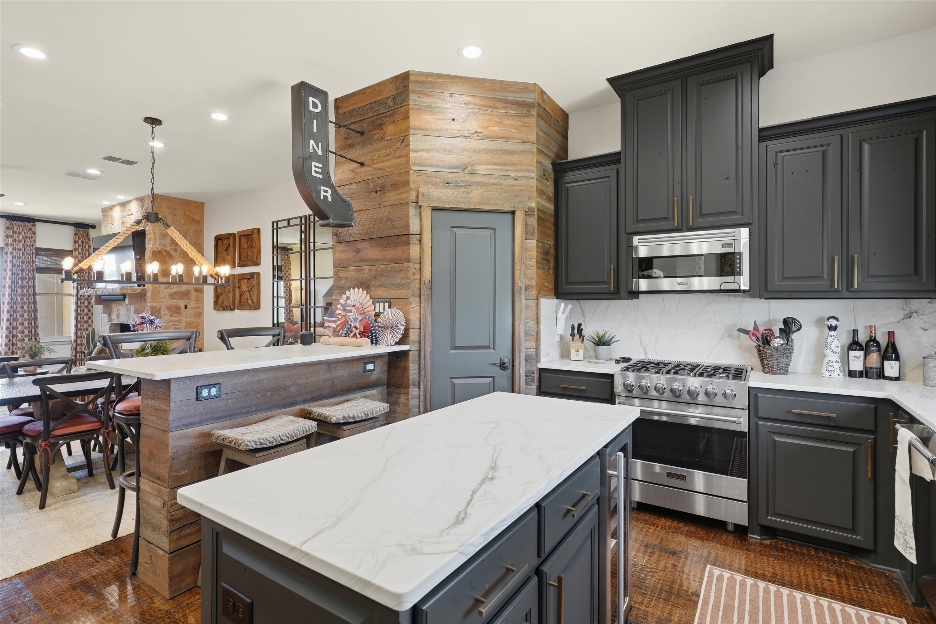 1035 Chapel Ridge Road 