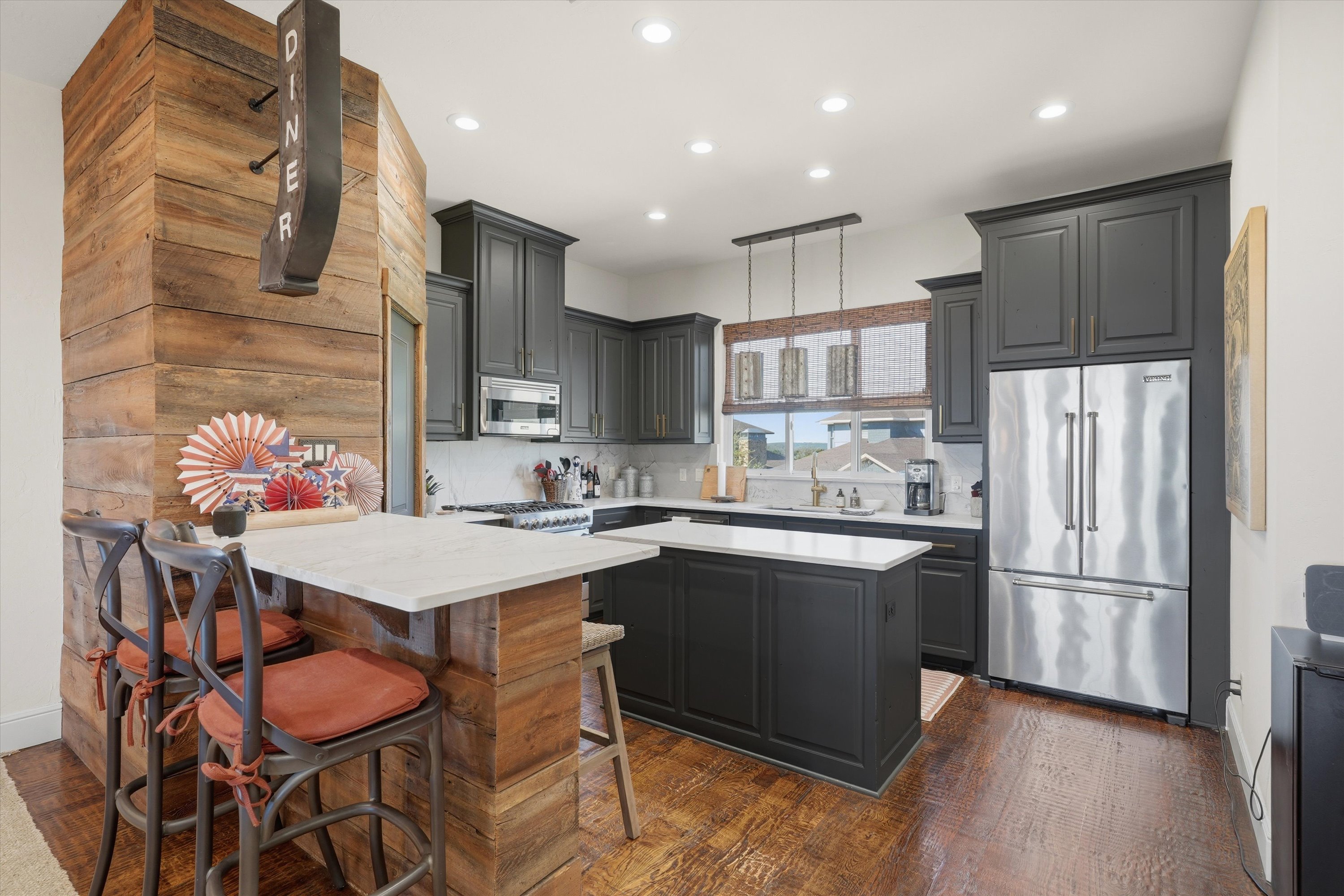 1035 Chapel Ridge Road 