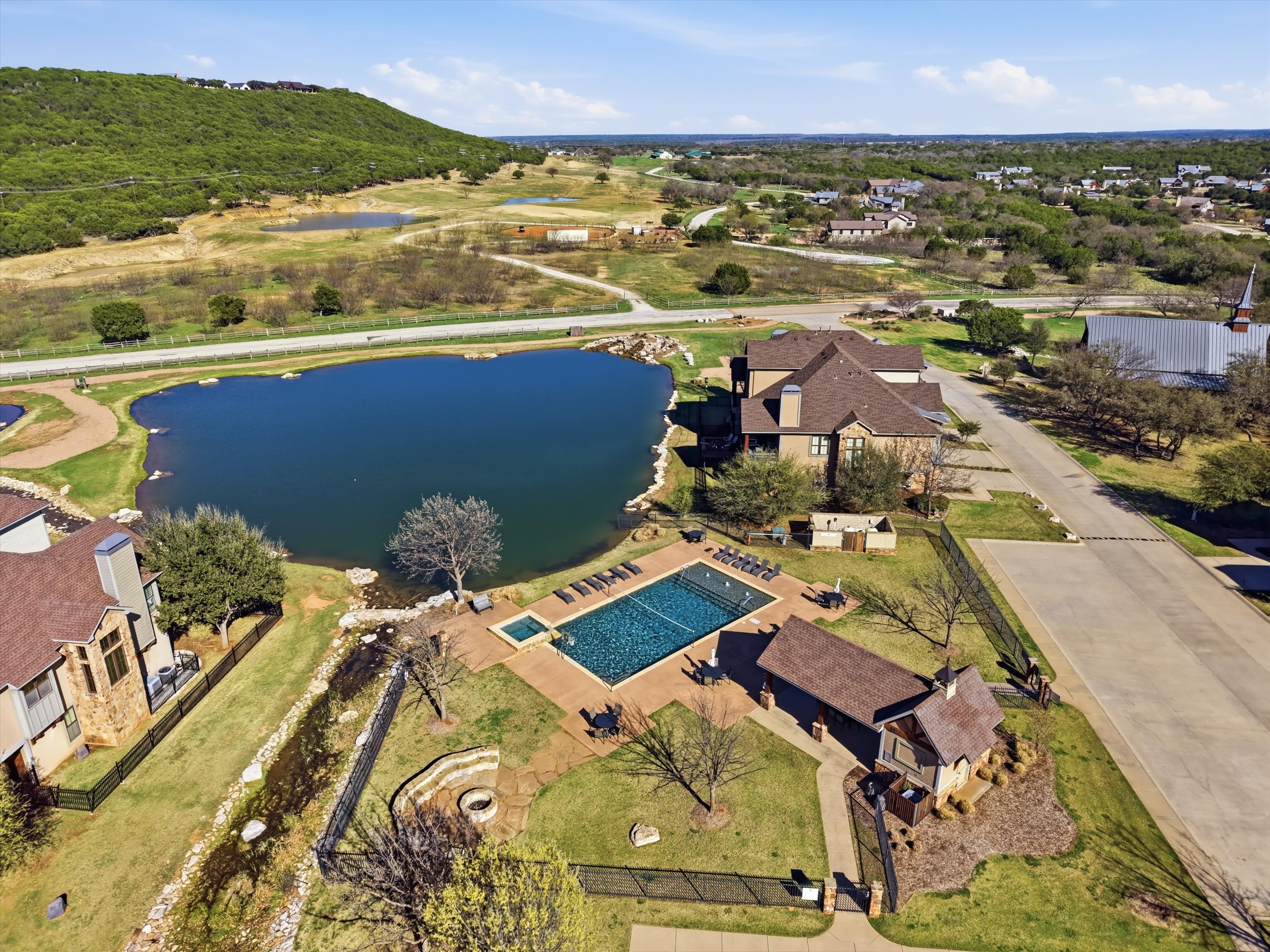 1035 Chapel Ridge Road 