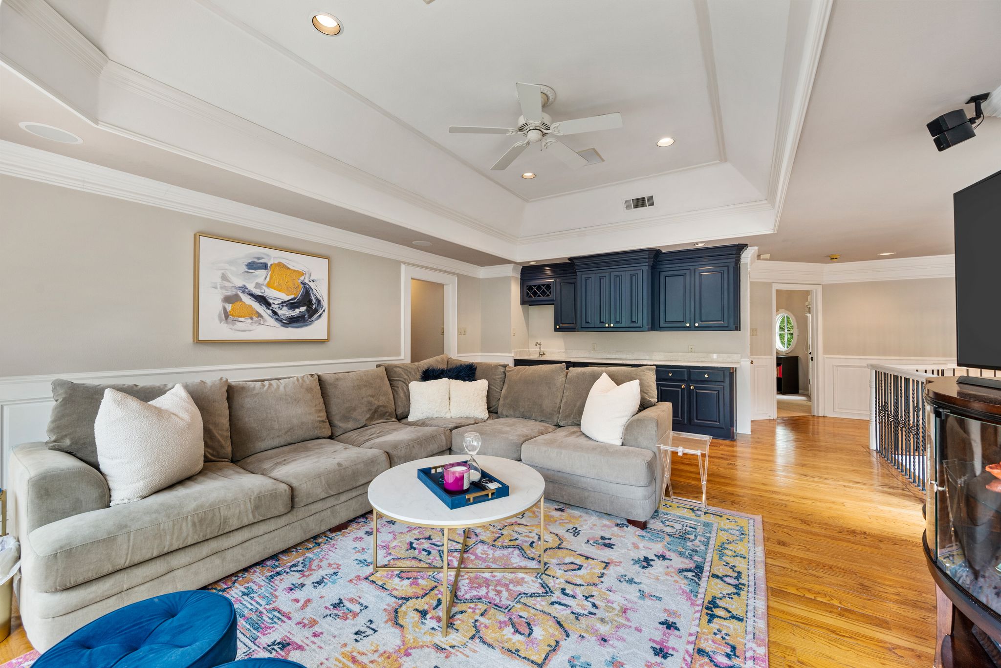 802 Carriage Court 