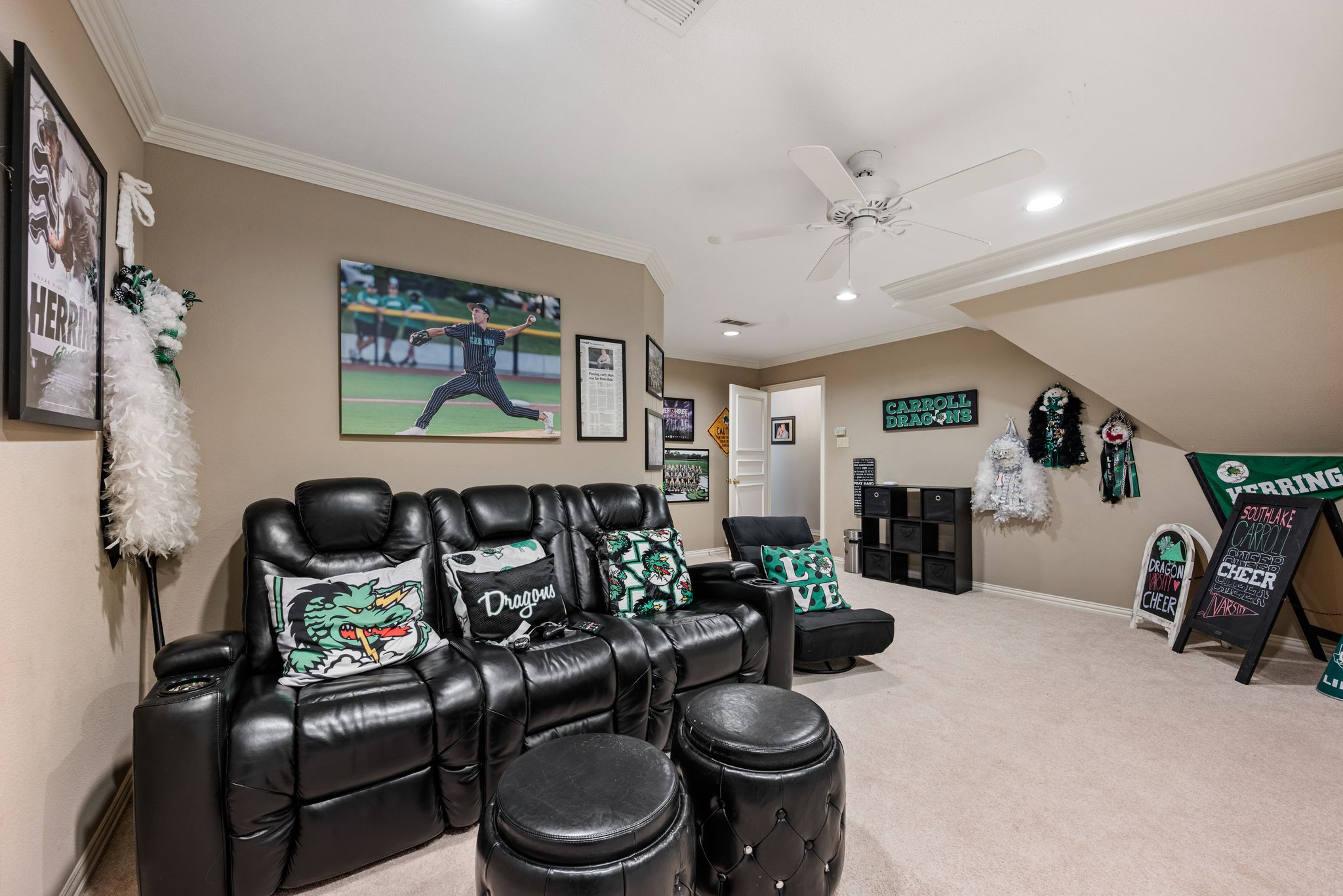 802 Carriage Court 
