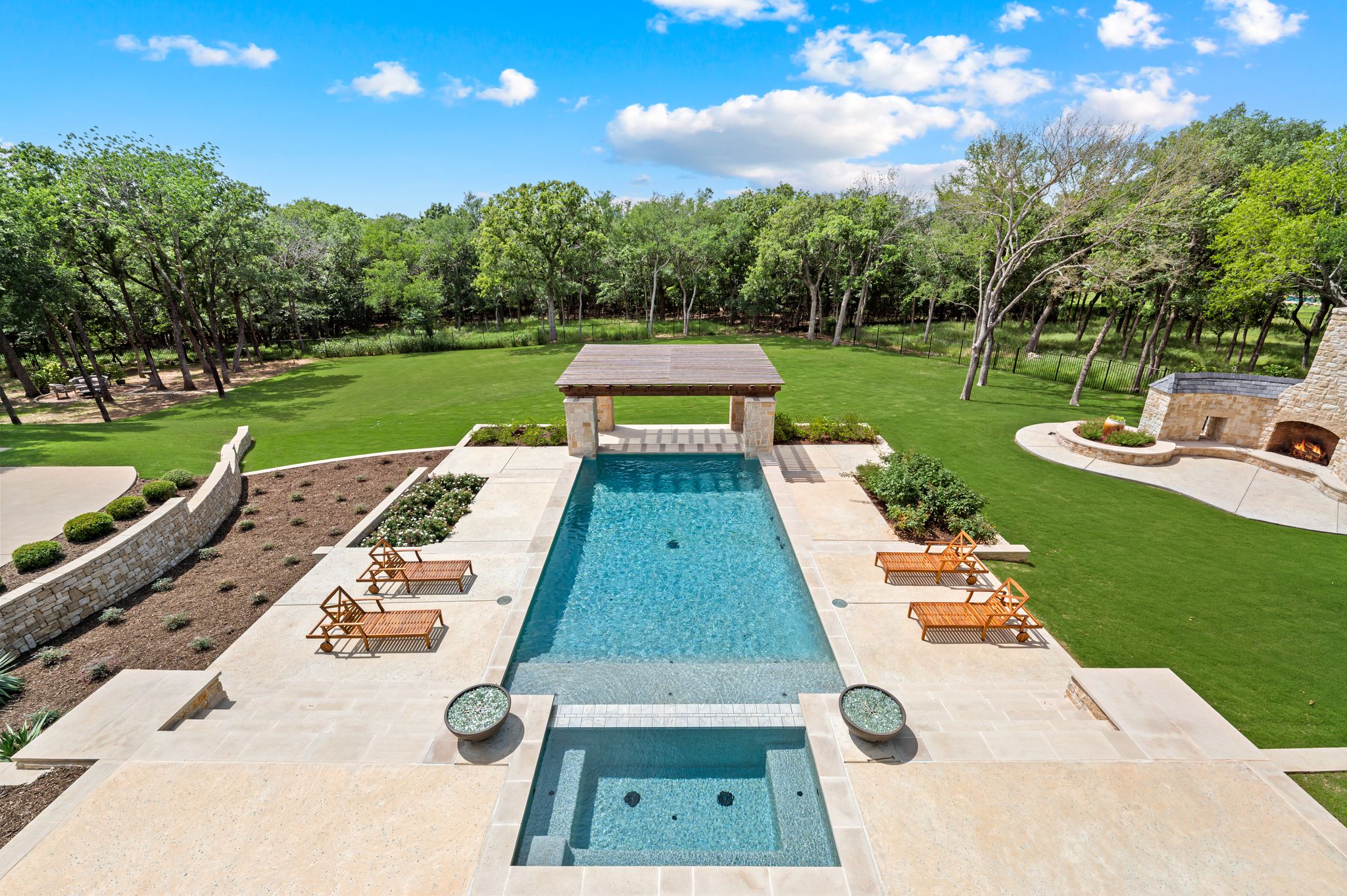 2105 Bayshore Drive 