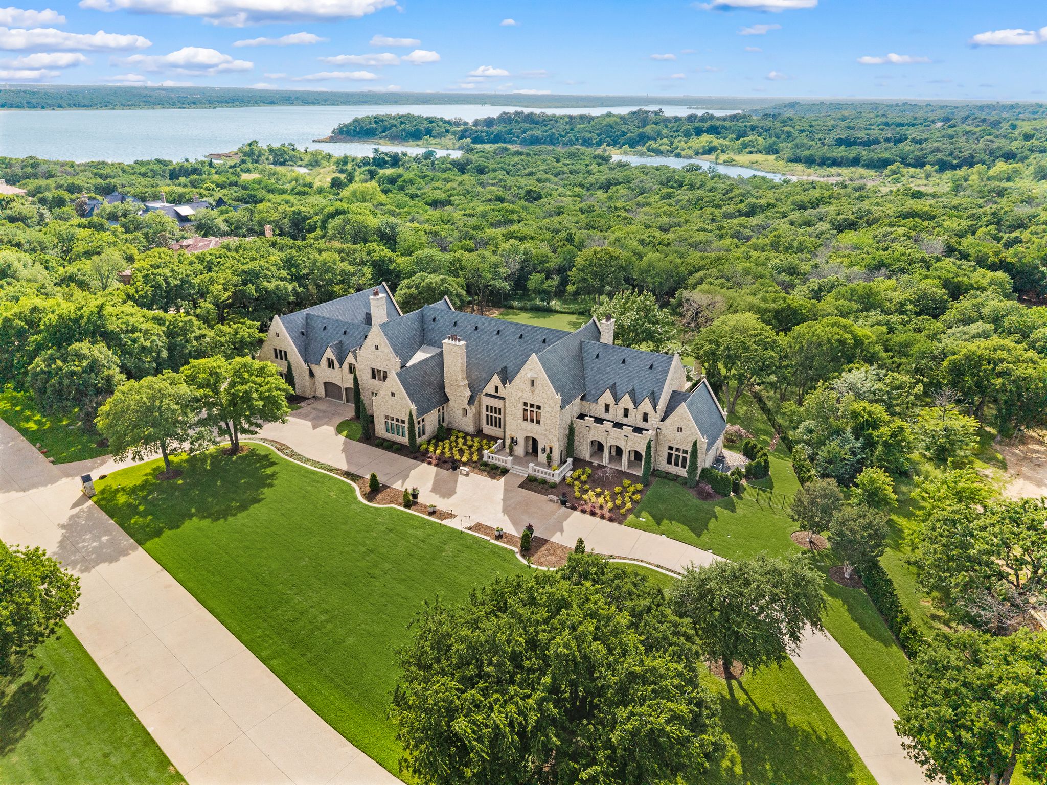 2105 Bayshore Drive 