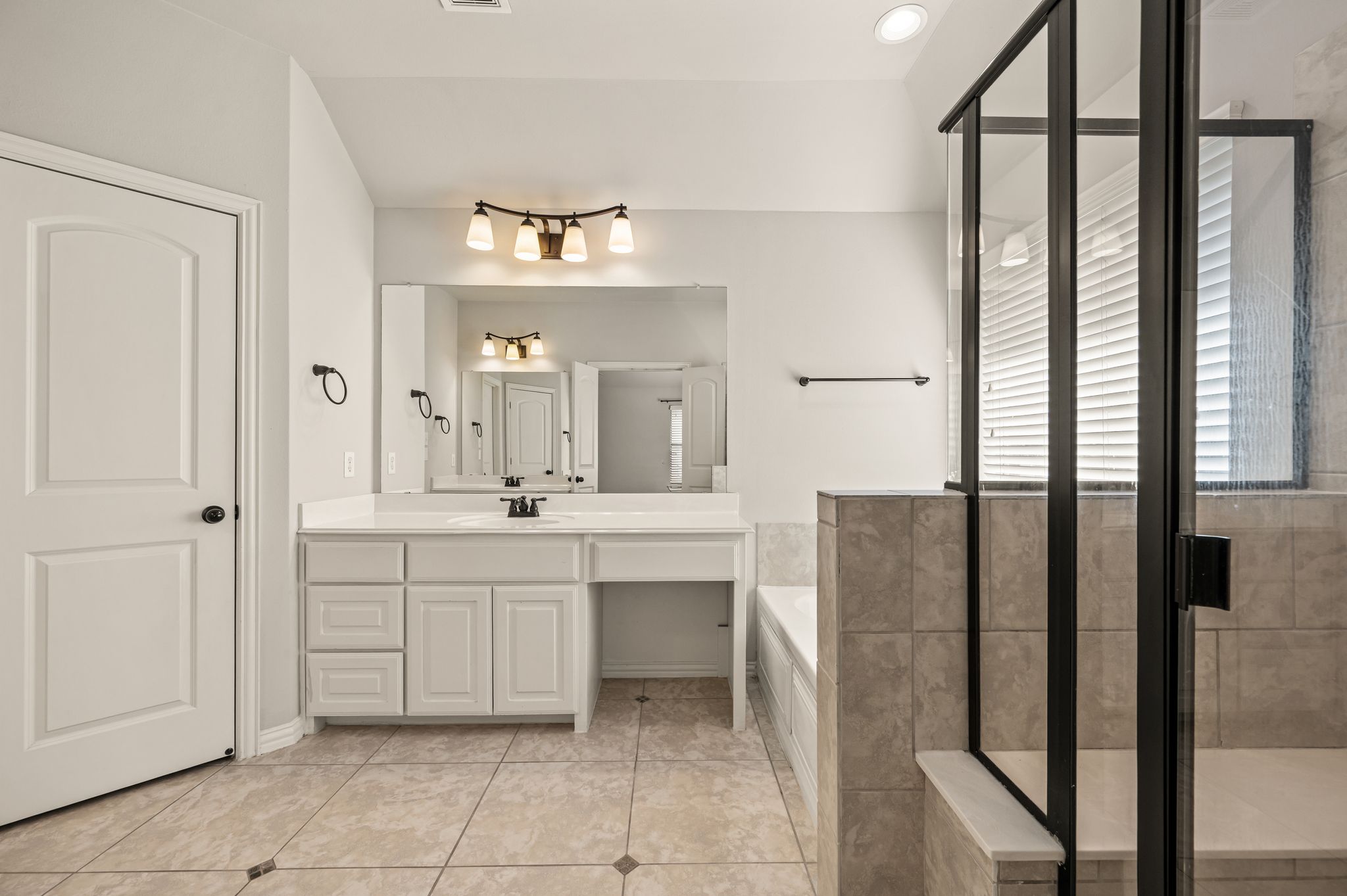 250 Churchill Loop 