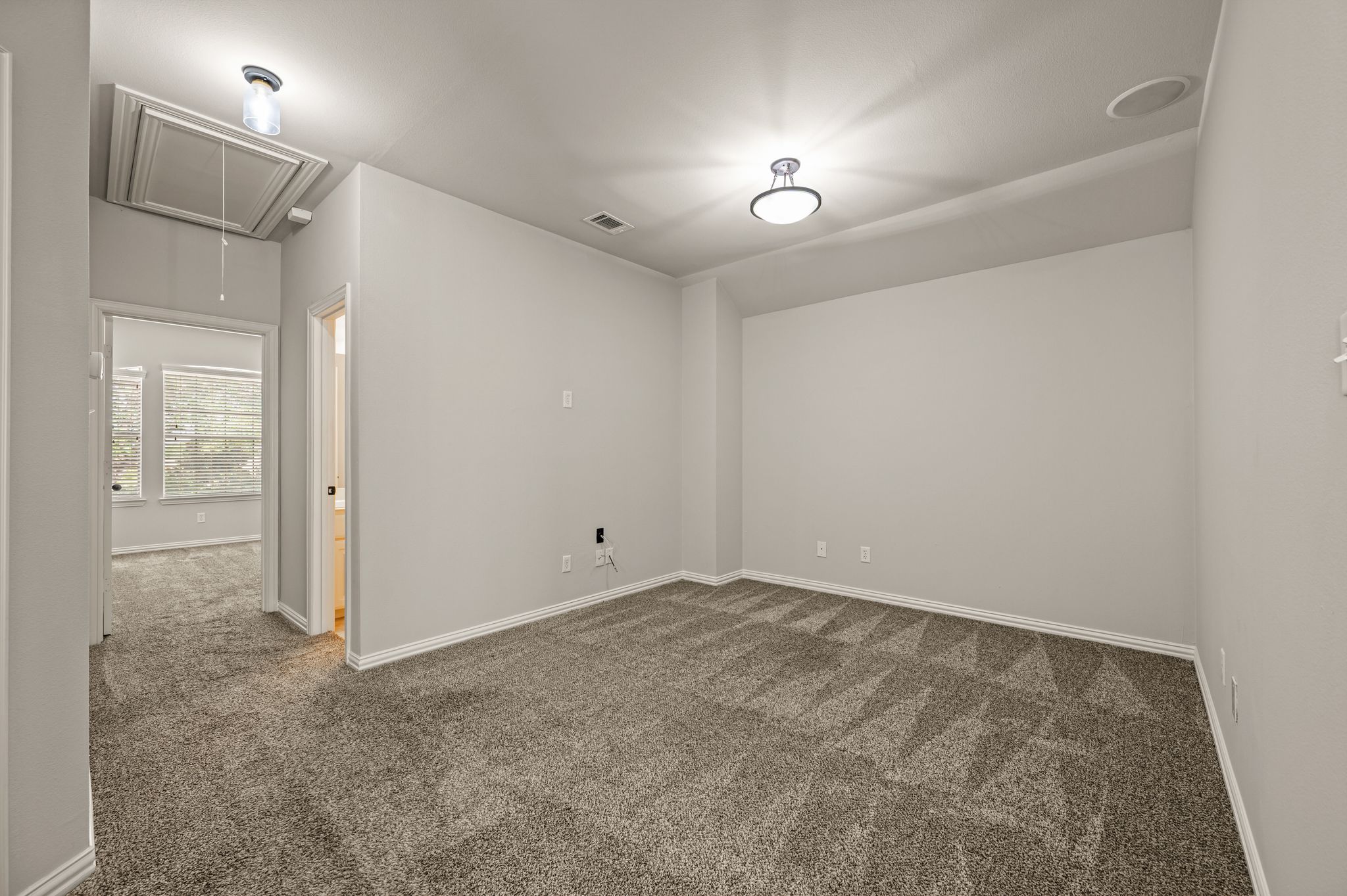 250 Churchill Loop 