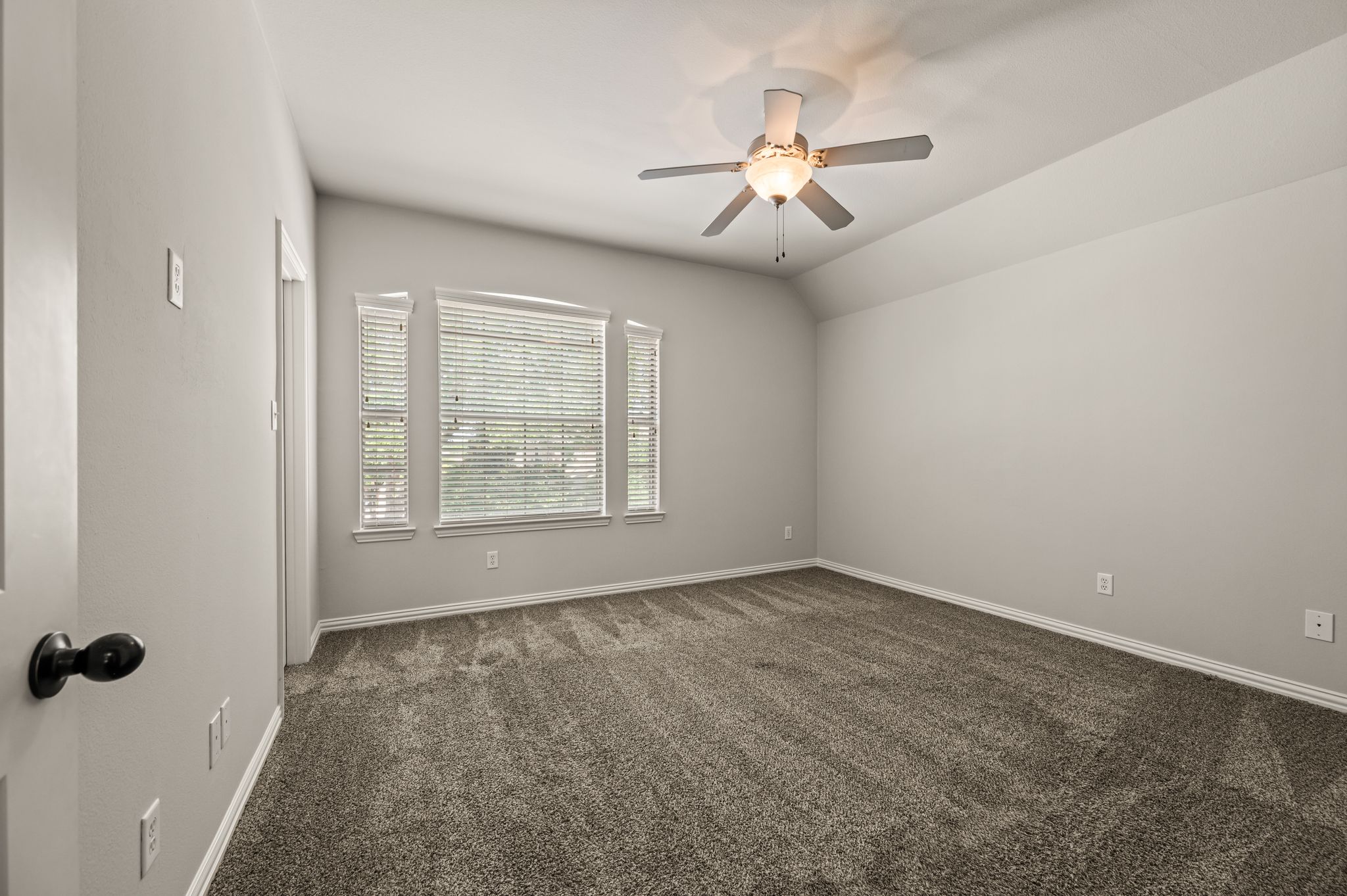 250 Churchill Loop 