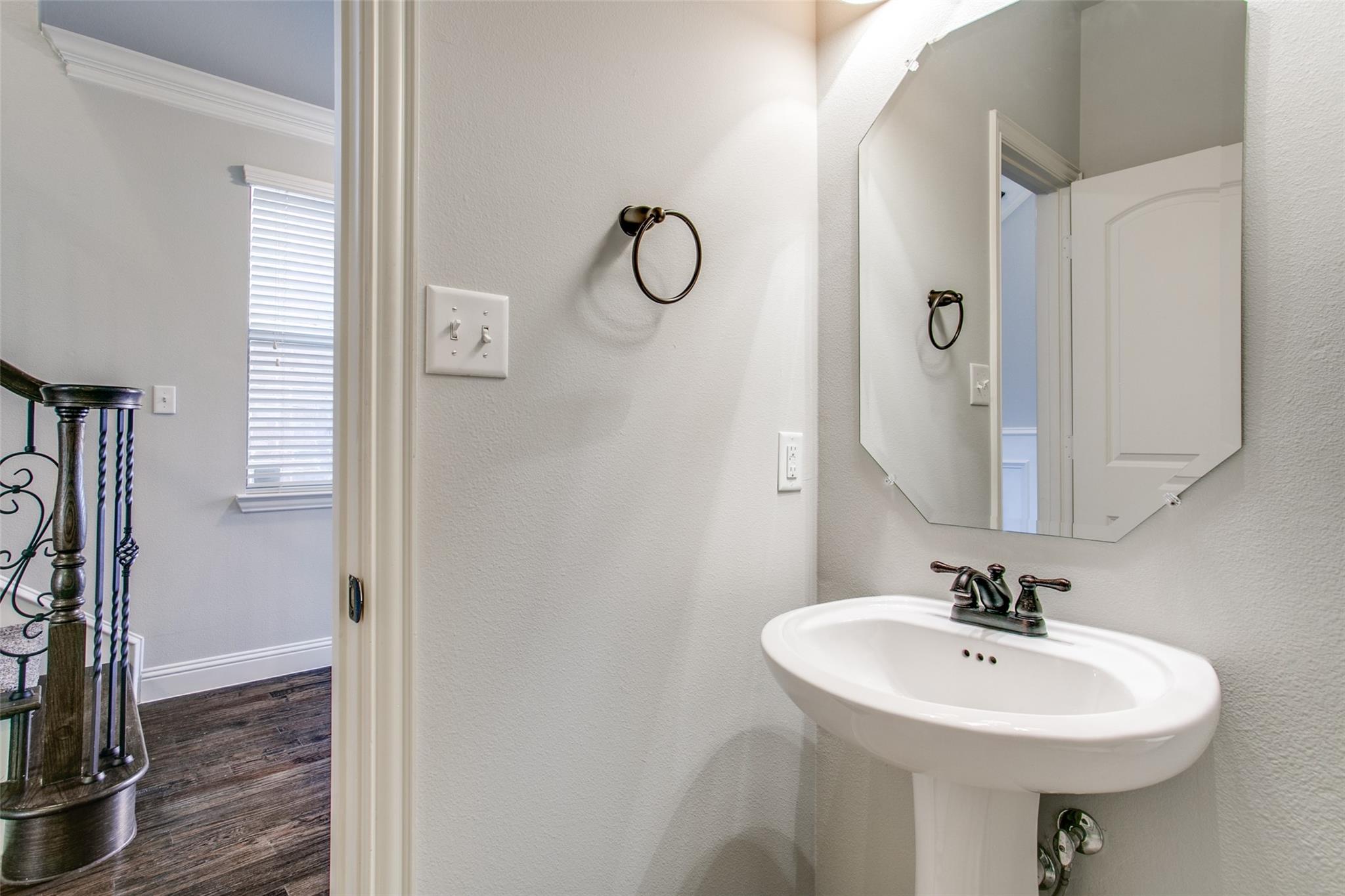 250 Churchill Loop 
