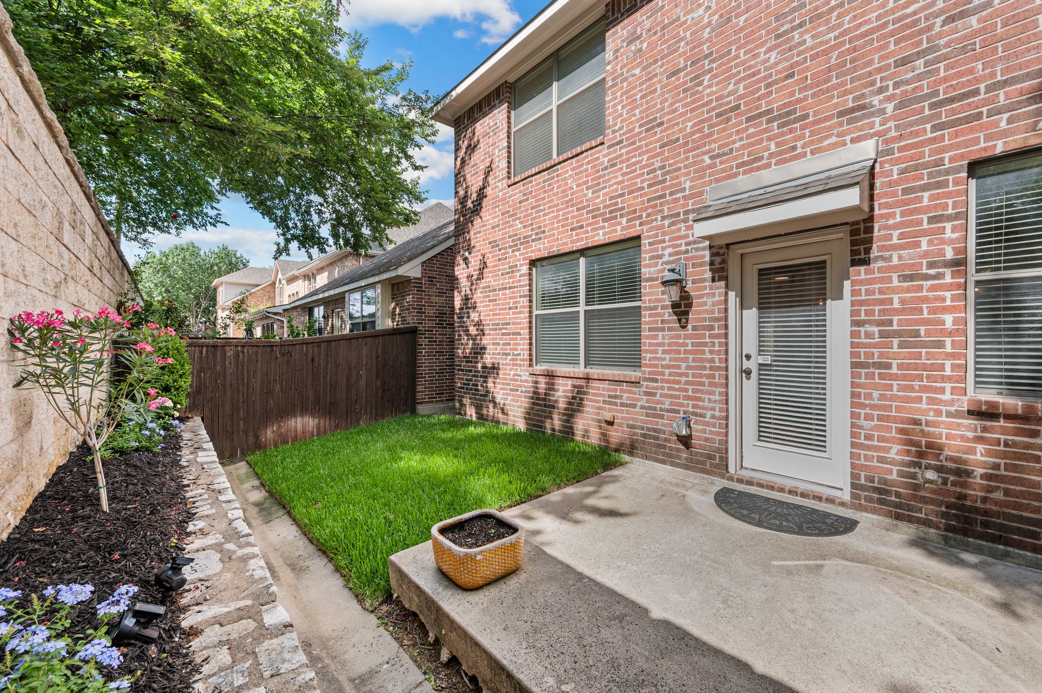 250 Churchill Loop 
