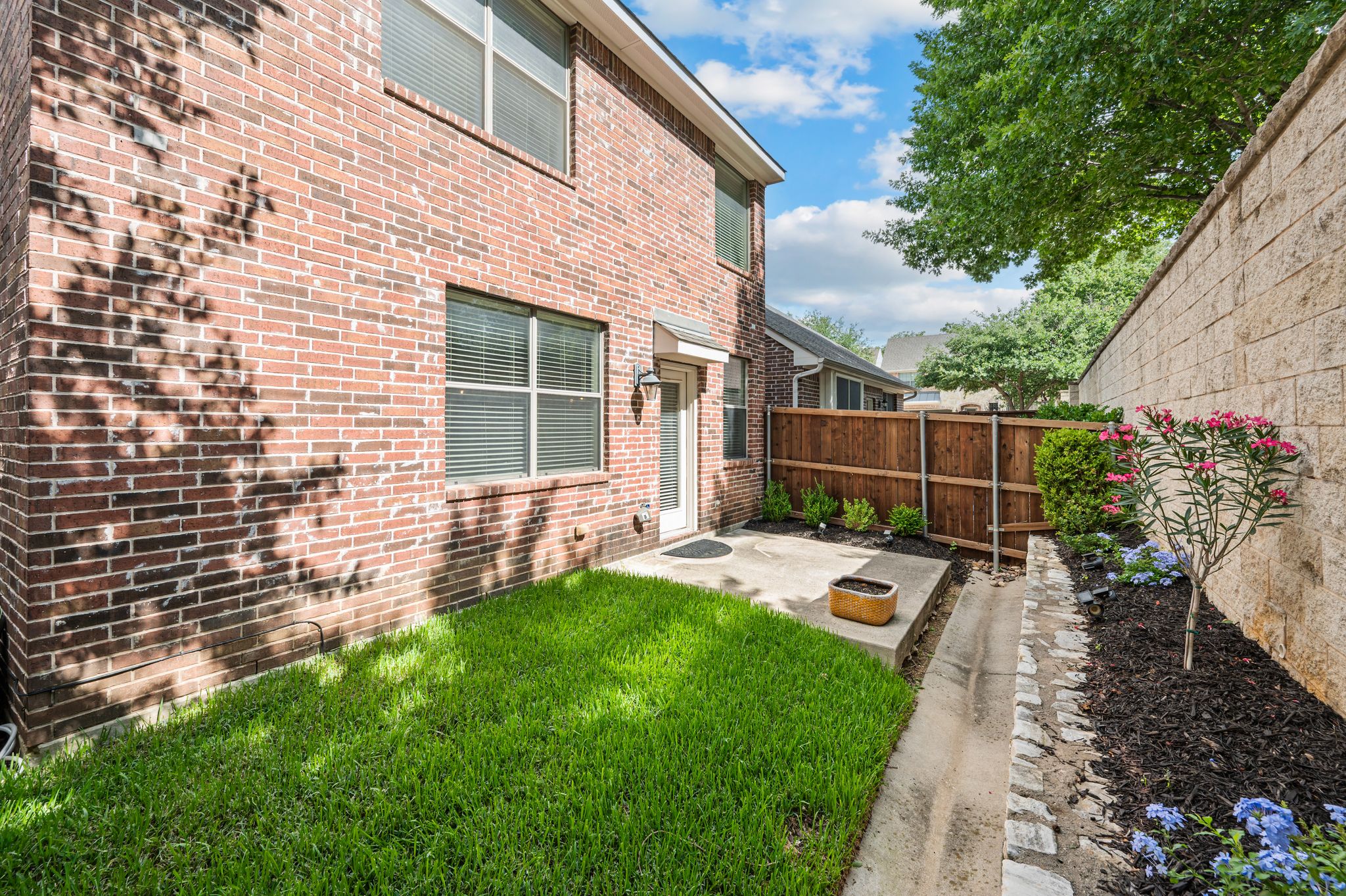 250 Churchill Loop 