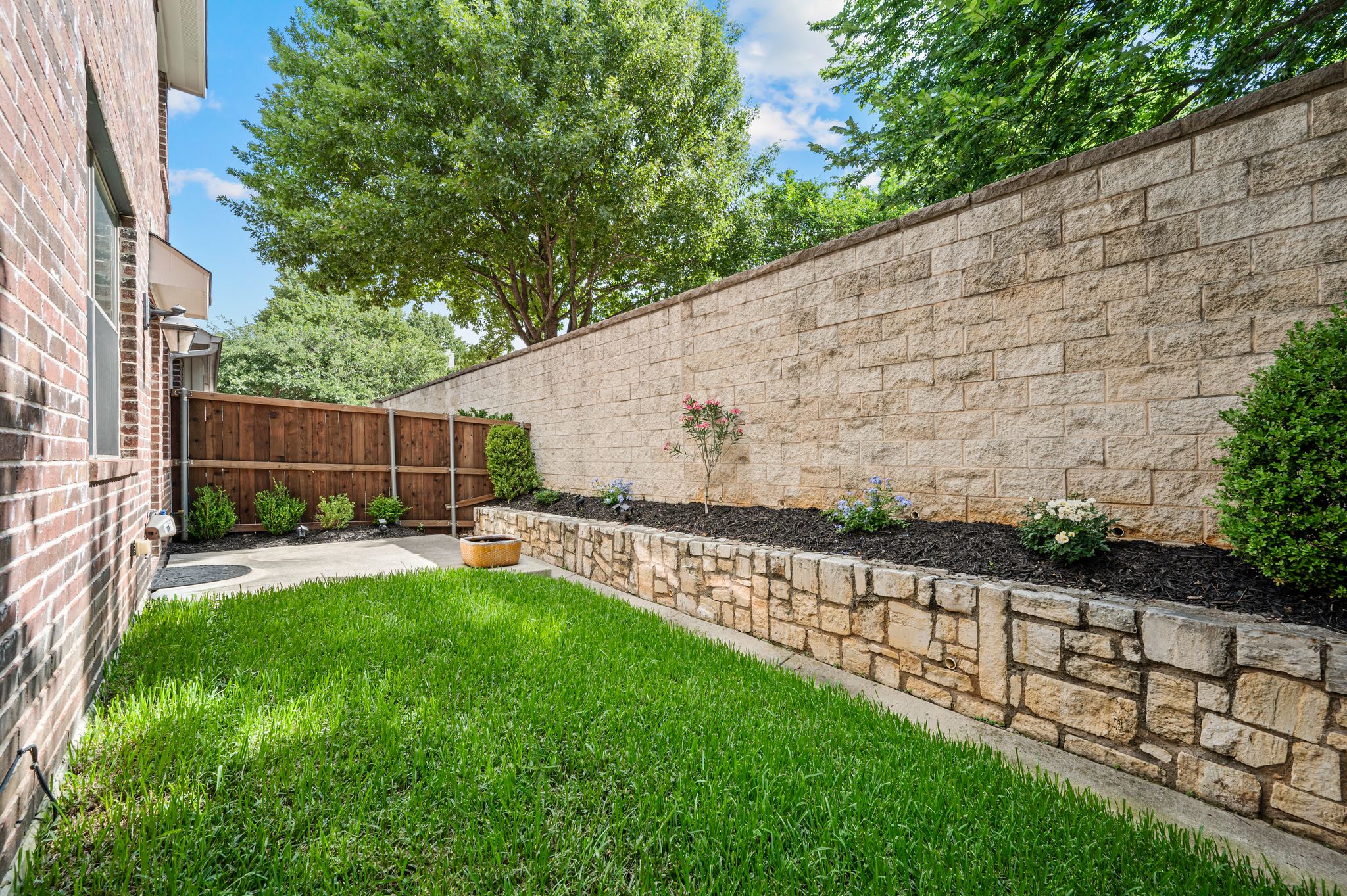 250 Churchill Loop 