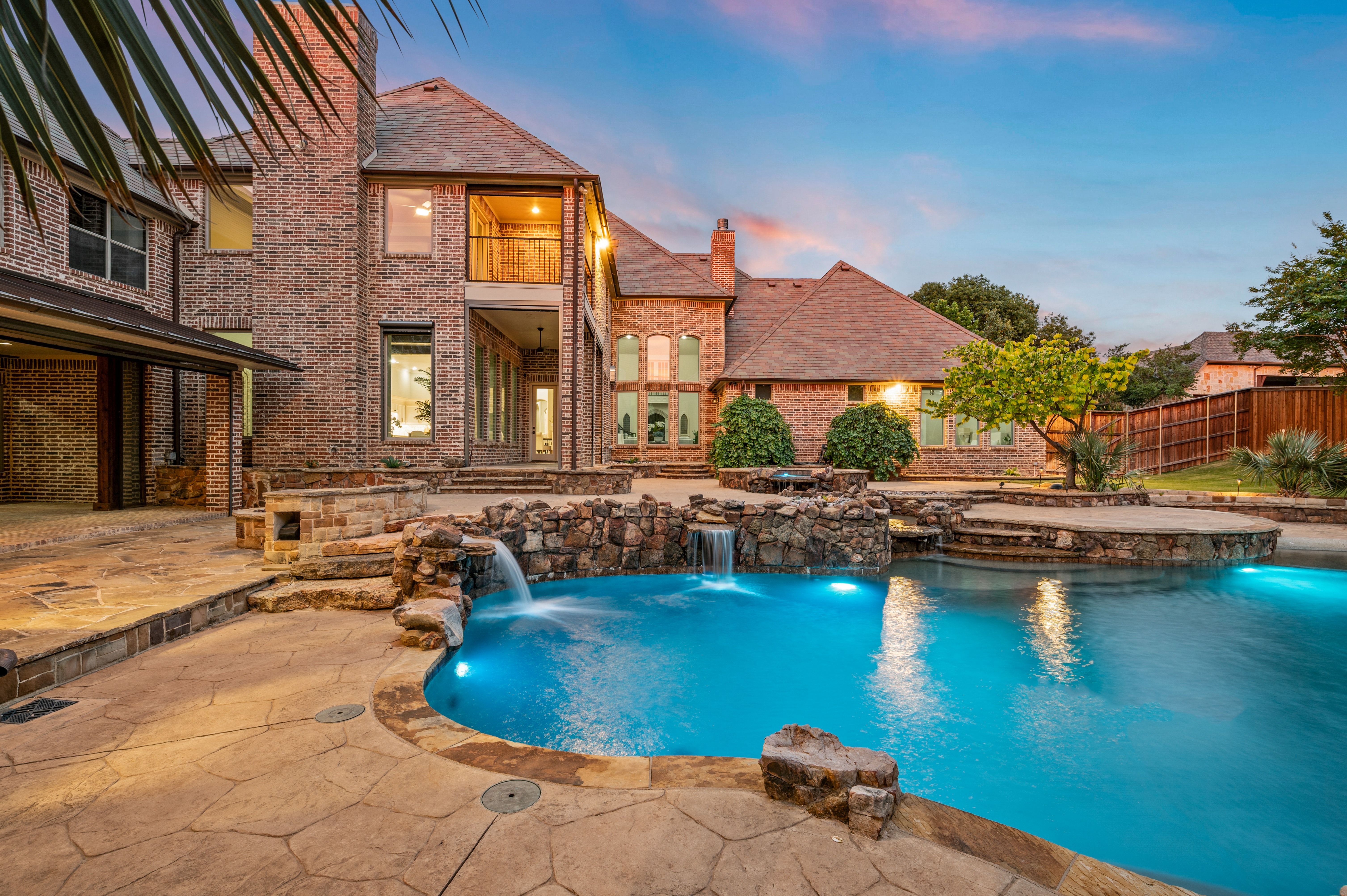 1609 Noble Way 