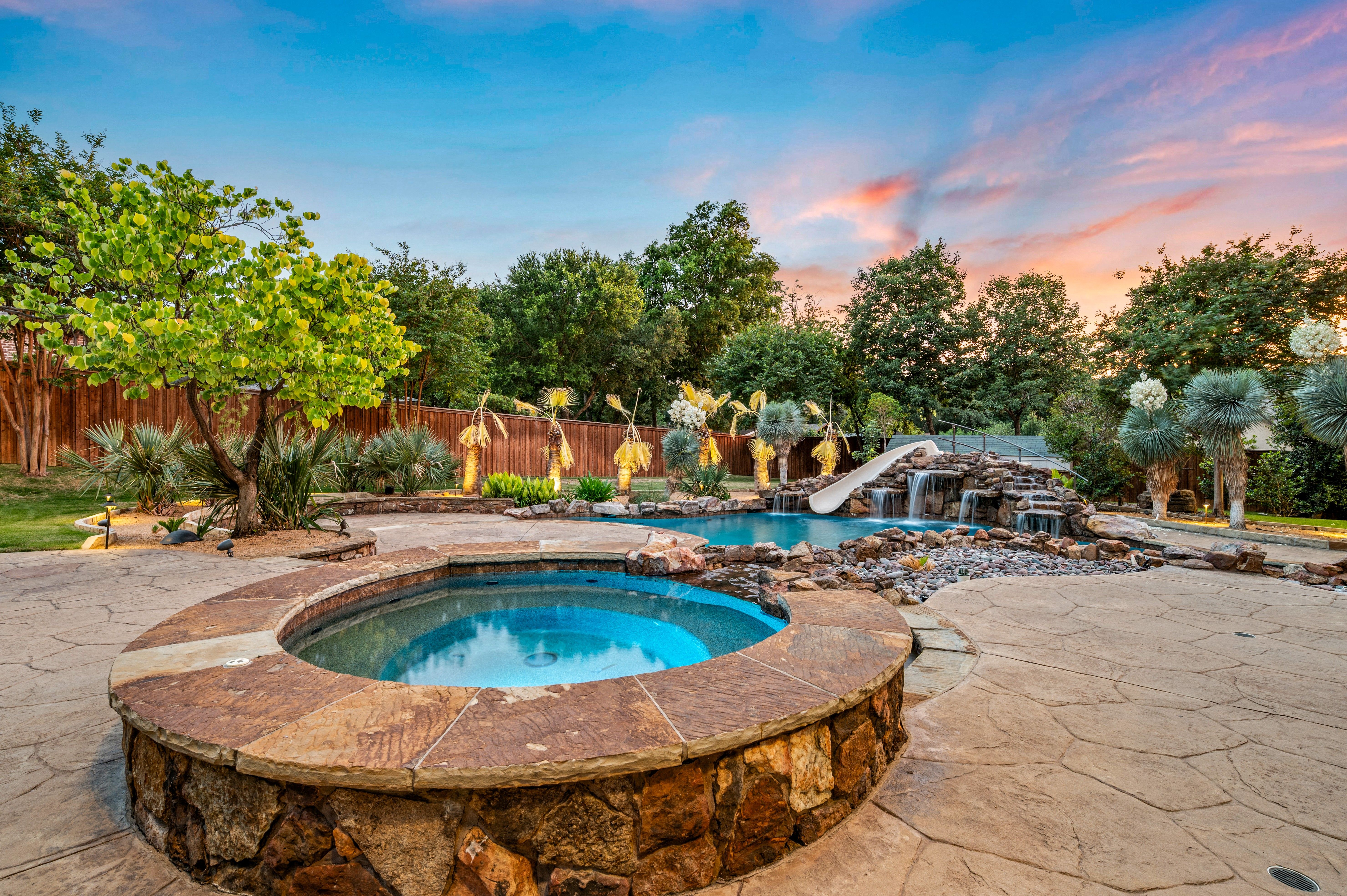 1609 Noble Way 