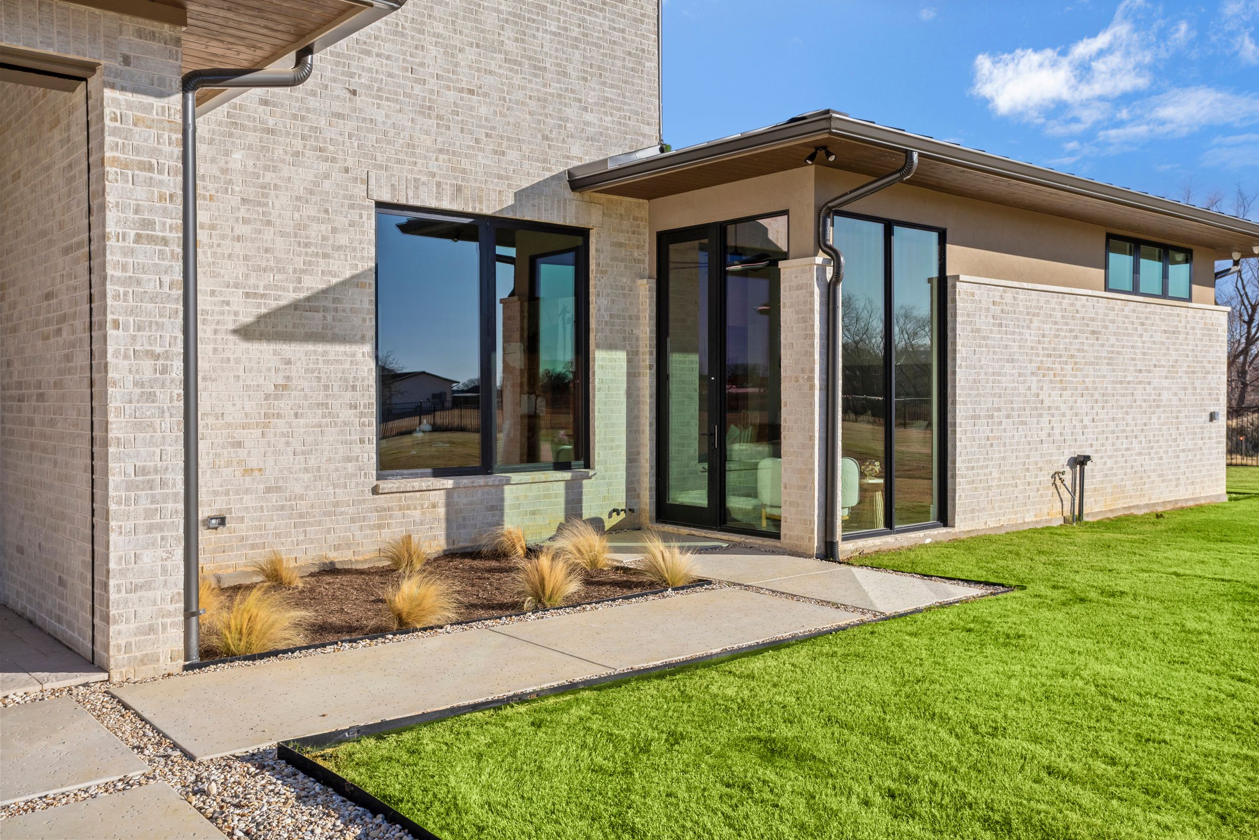 1118 Vera Court 