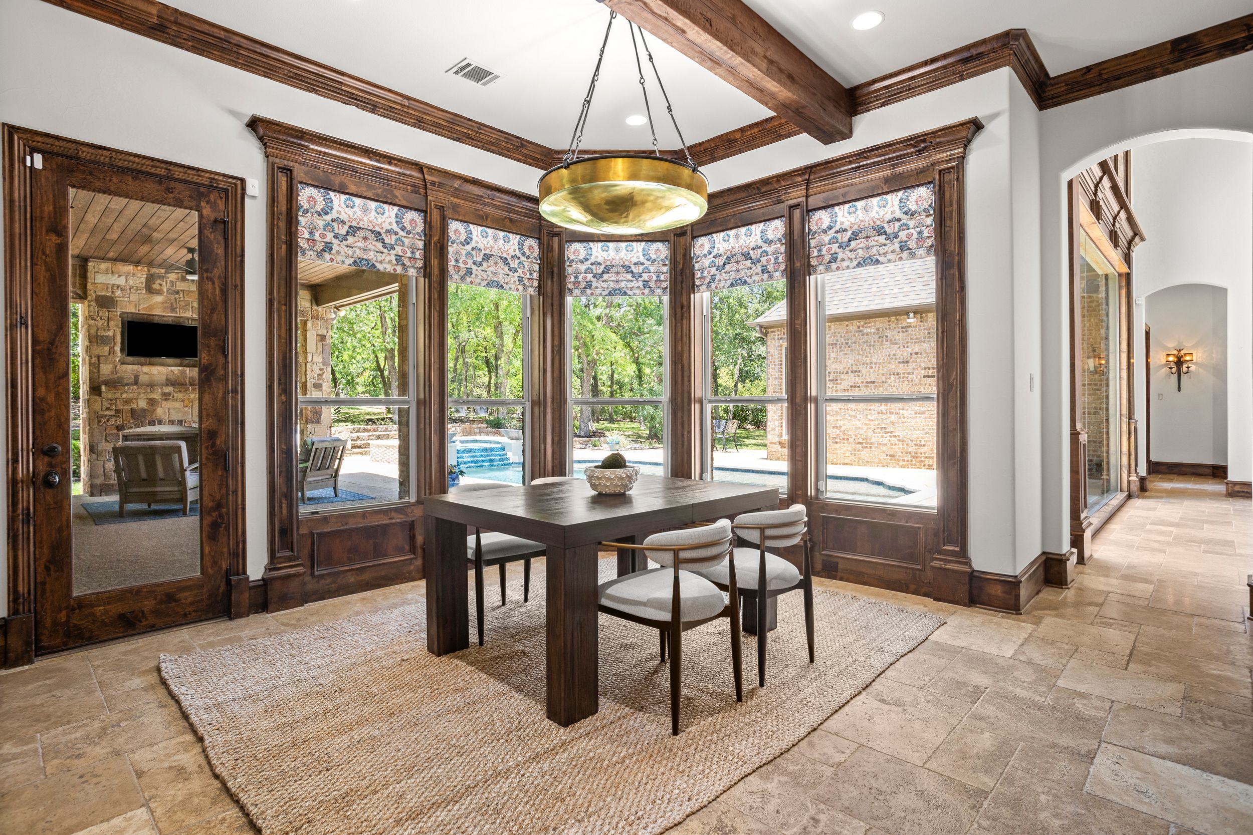 2405 Southern Hills Court 