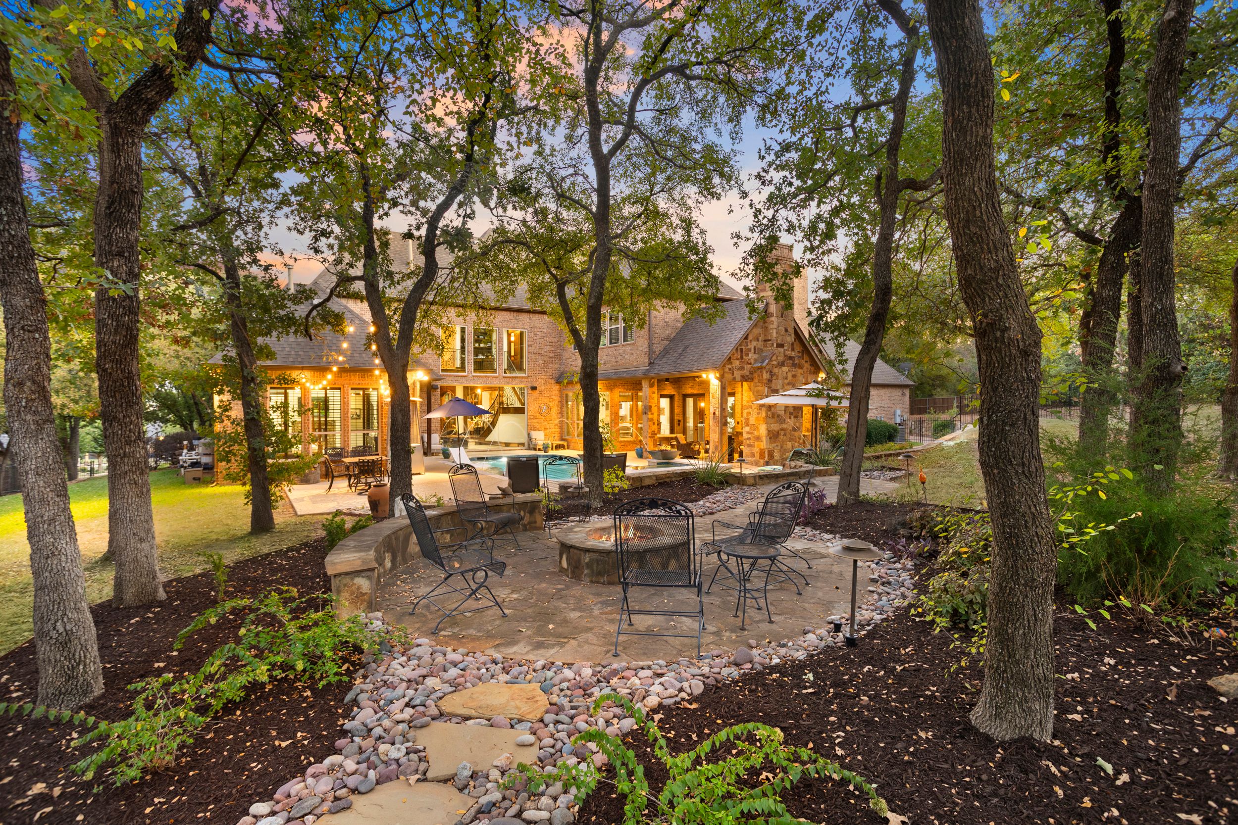 2405 Southern Hills Court 