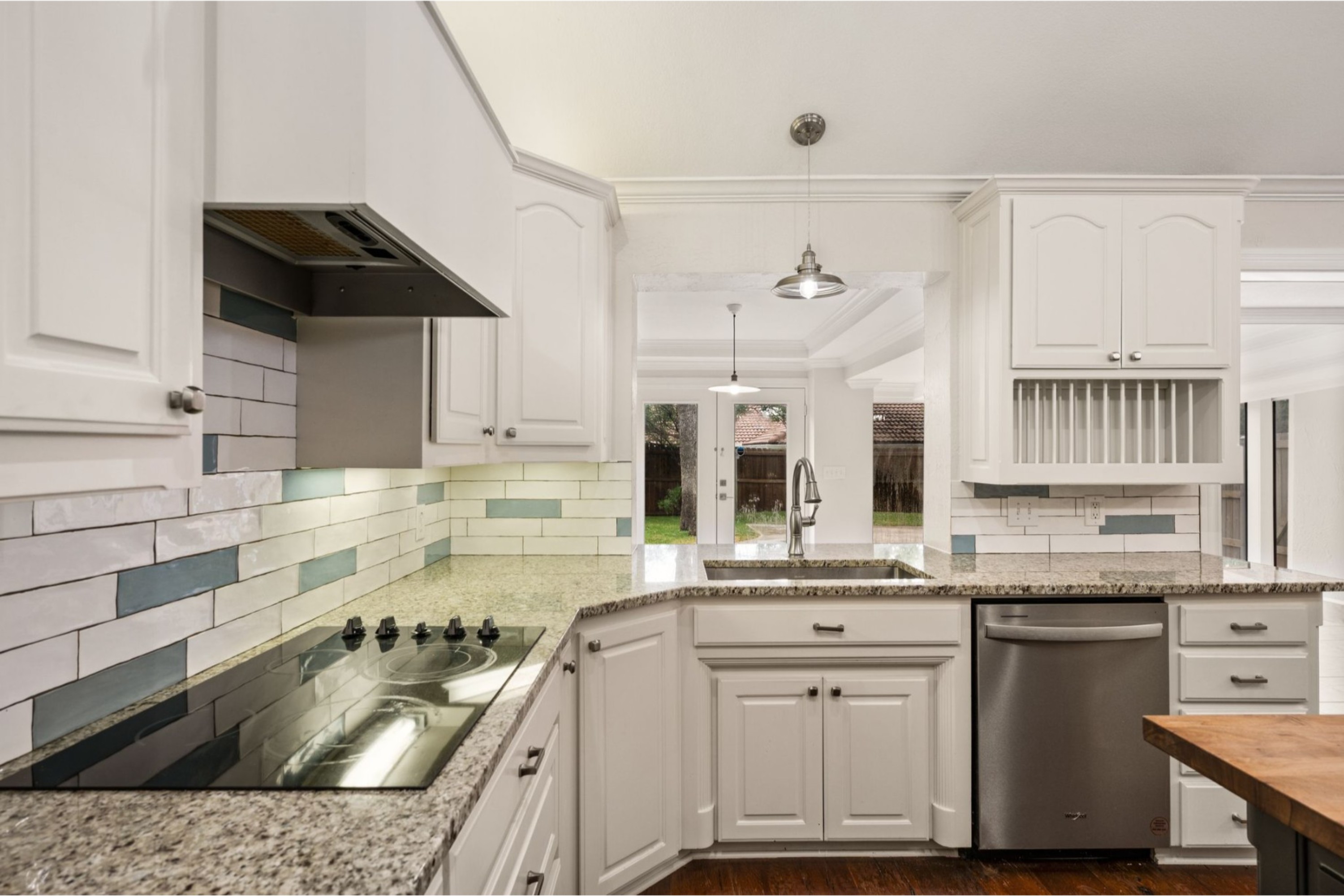 2 Lake Forest Drive 
