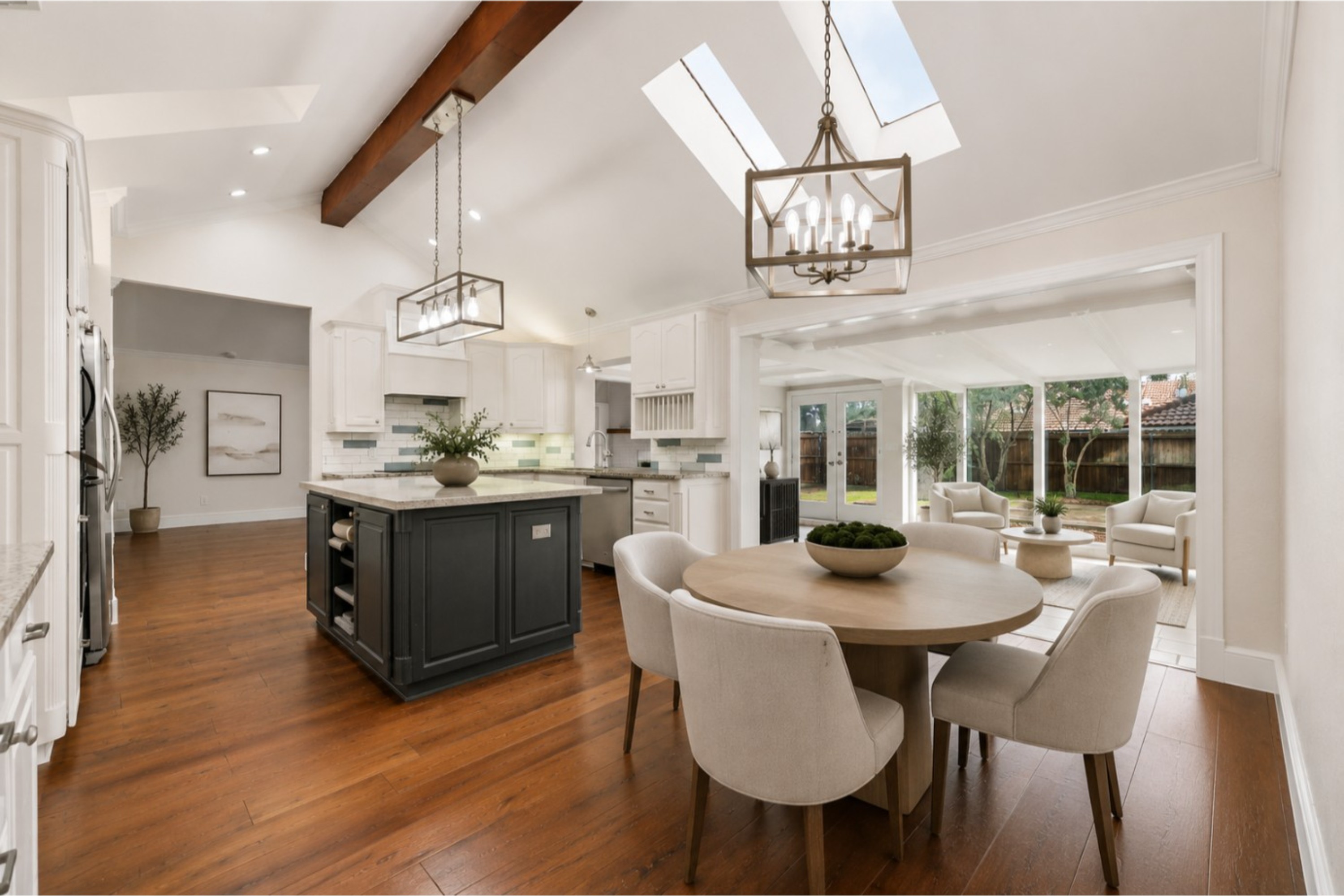 2 Lake Forest Drive 