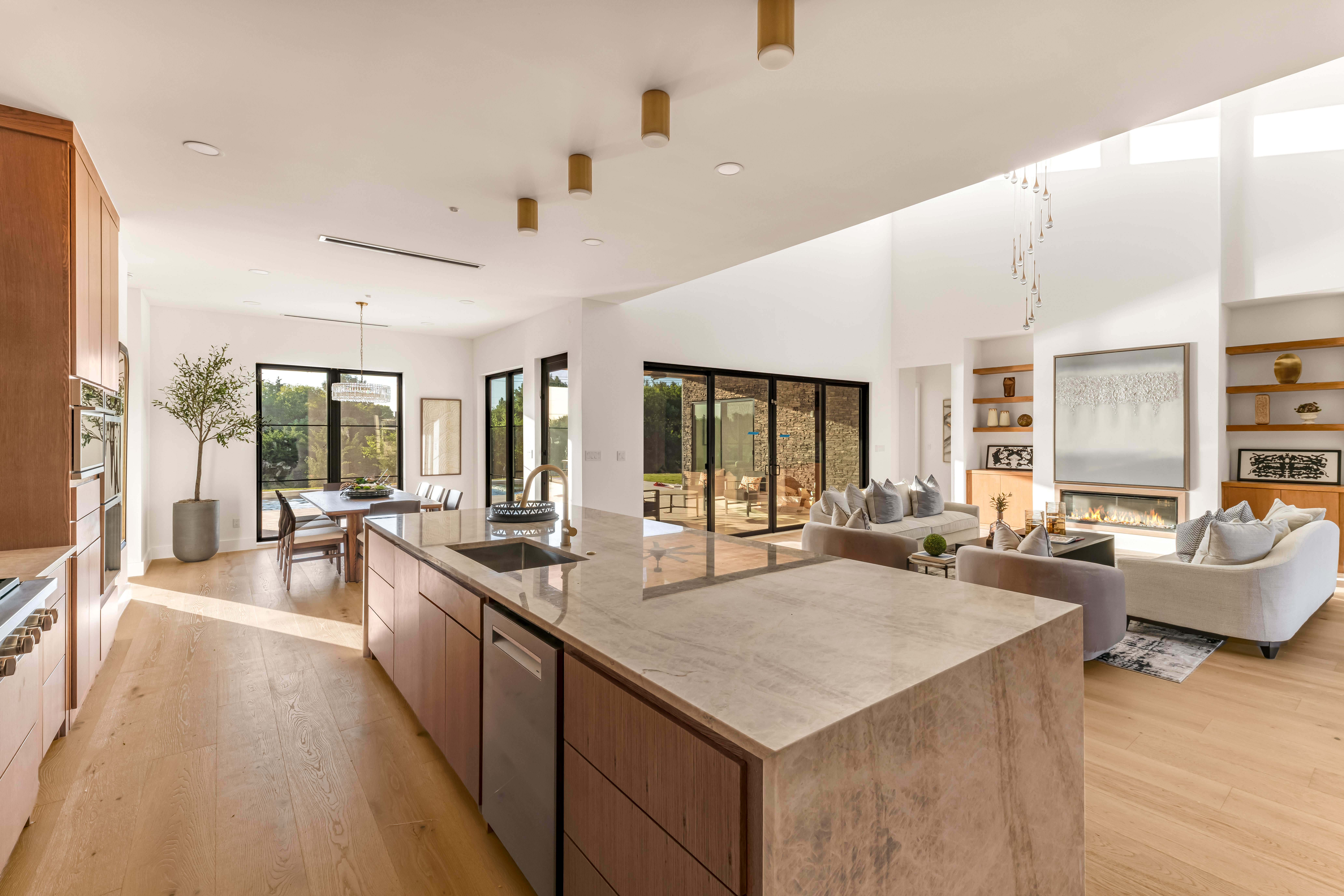 327 Longview Place 