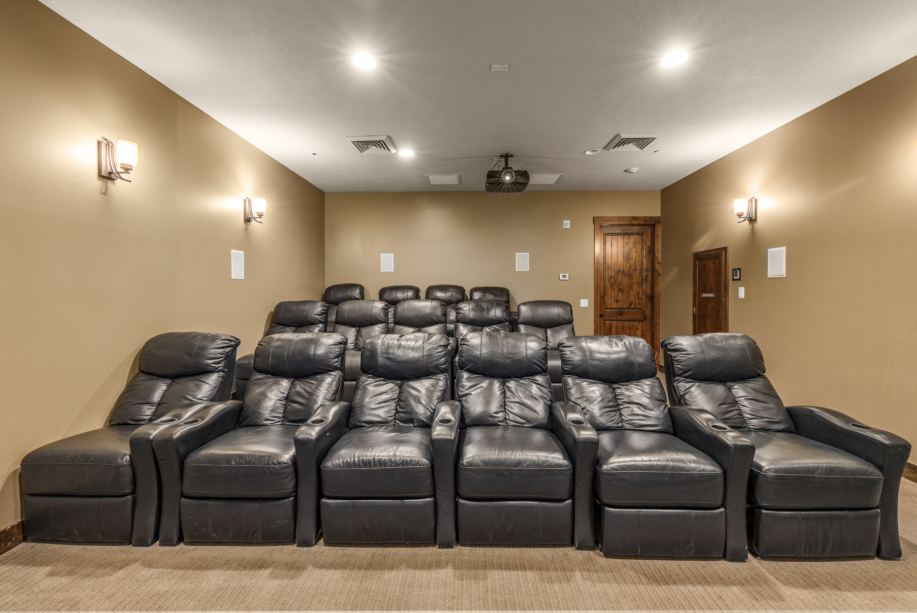 13386 N Alexis Dr