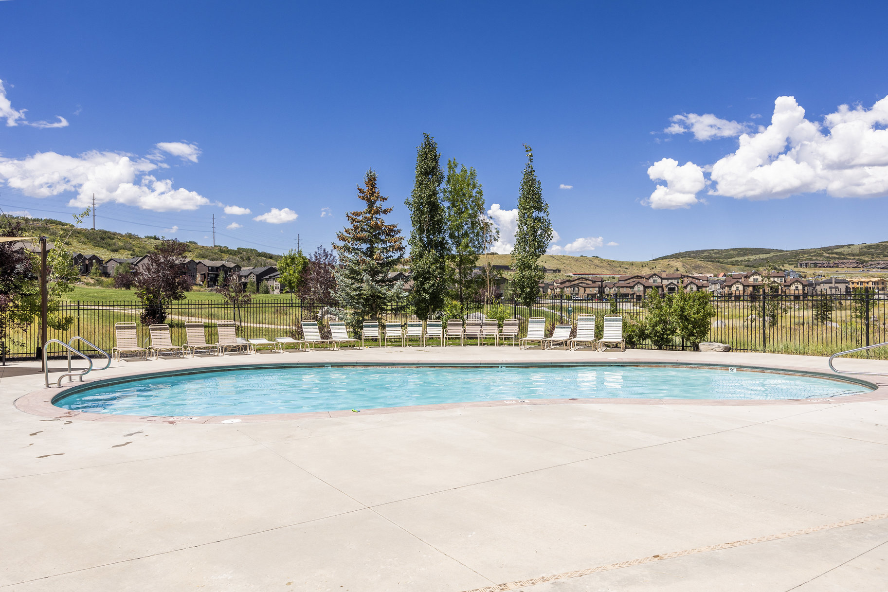 13386 N Alexis Dr