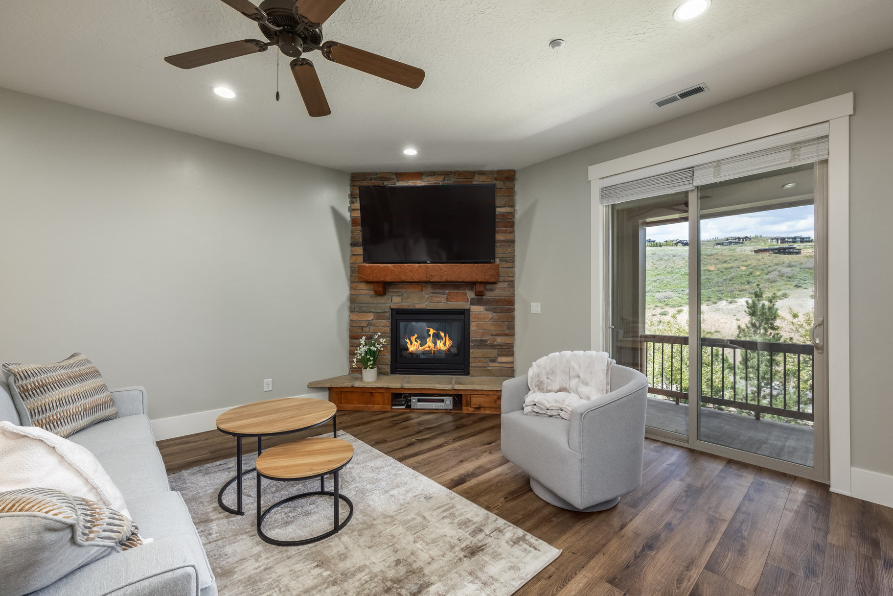 13386 N Alexis Dr