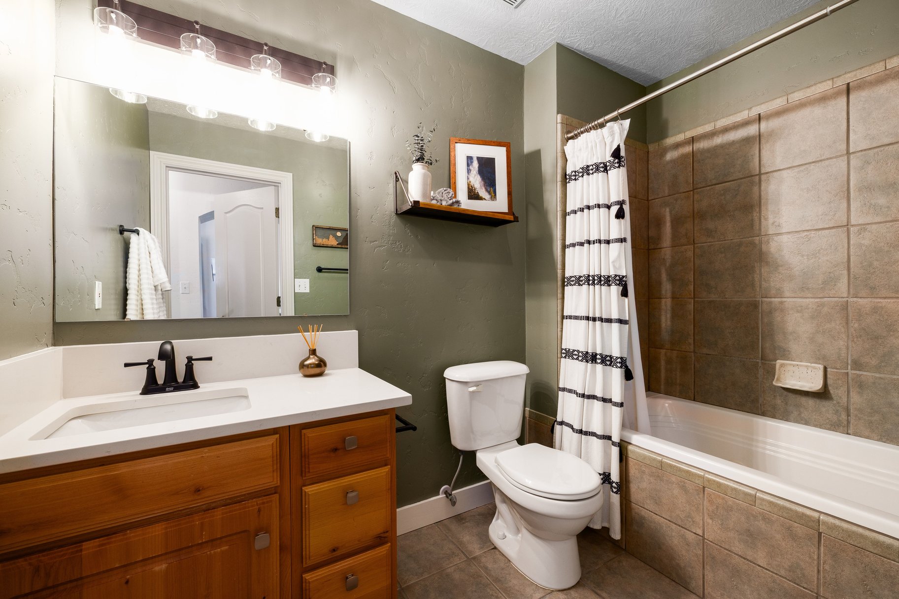1699 W Fox Bay Drive Unit I201
