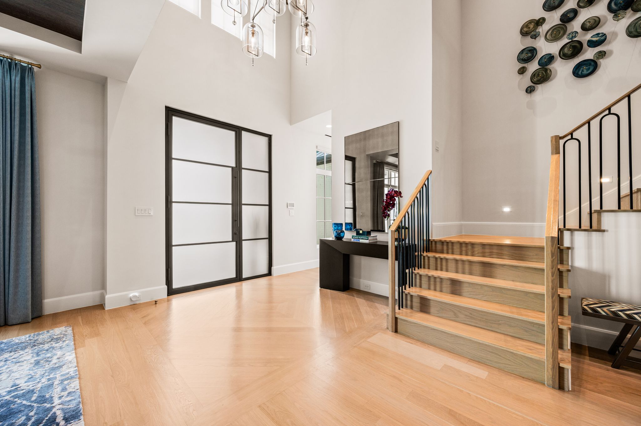 4404 Saddleback Lane 