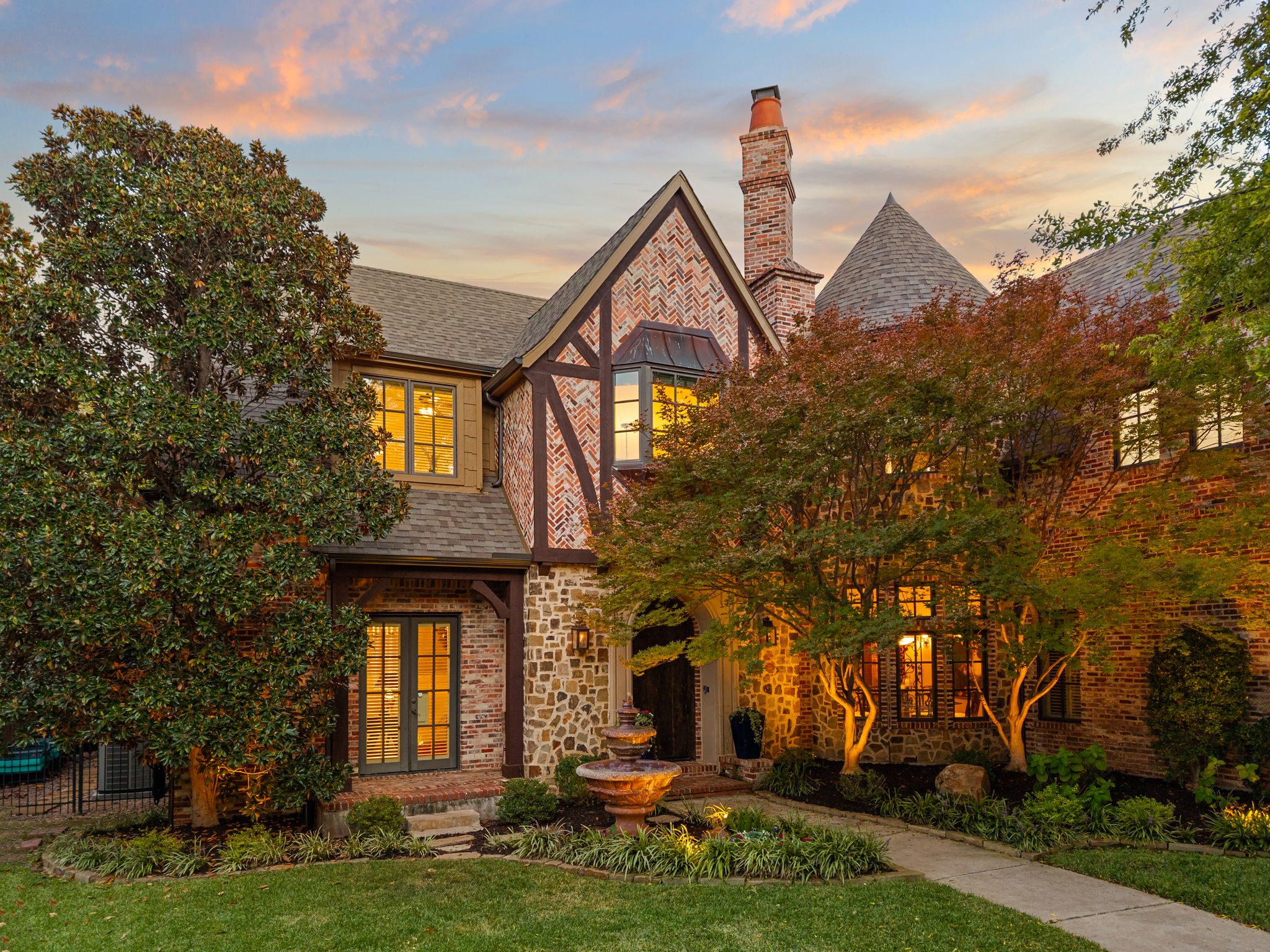 2105 Denver Drive 
