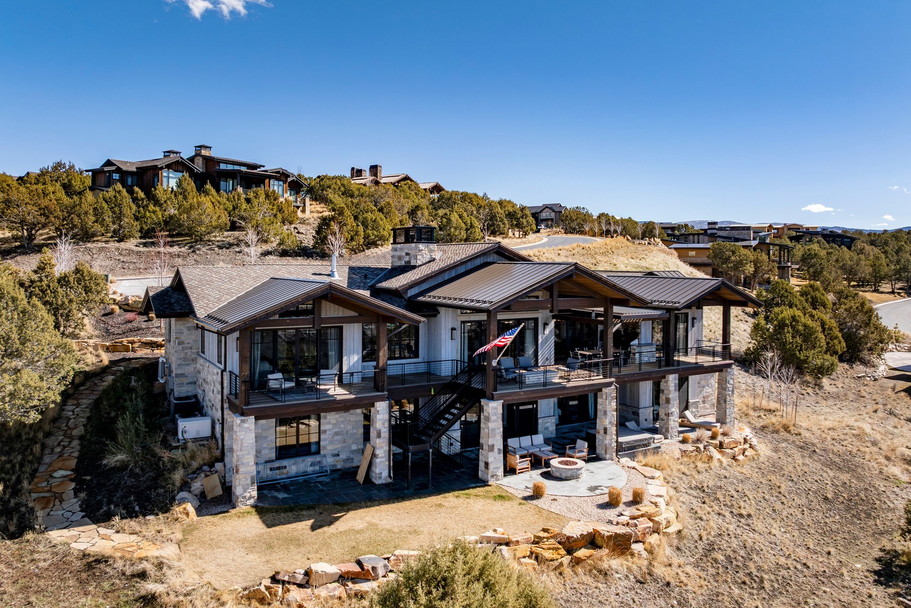 2414 E Flat Top Mountain Drive 