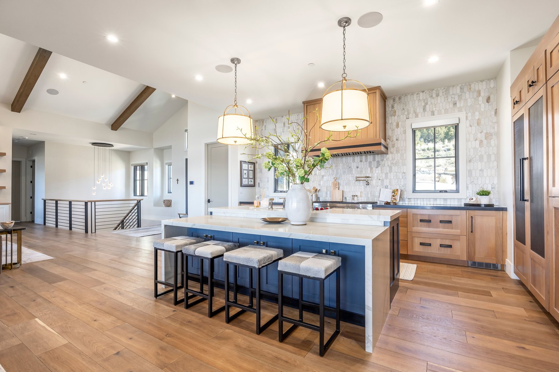 2414 E Flat Top Mountain Drive 