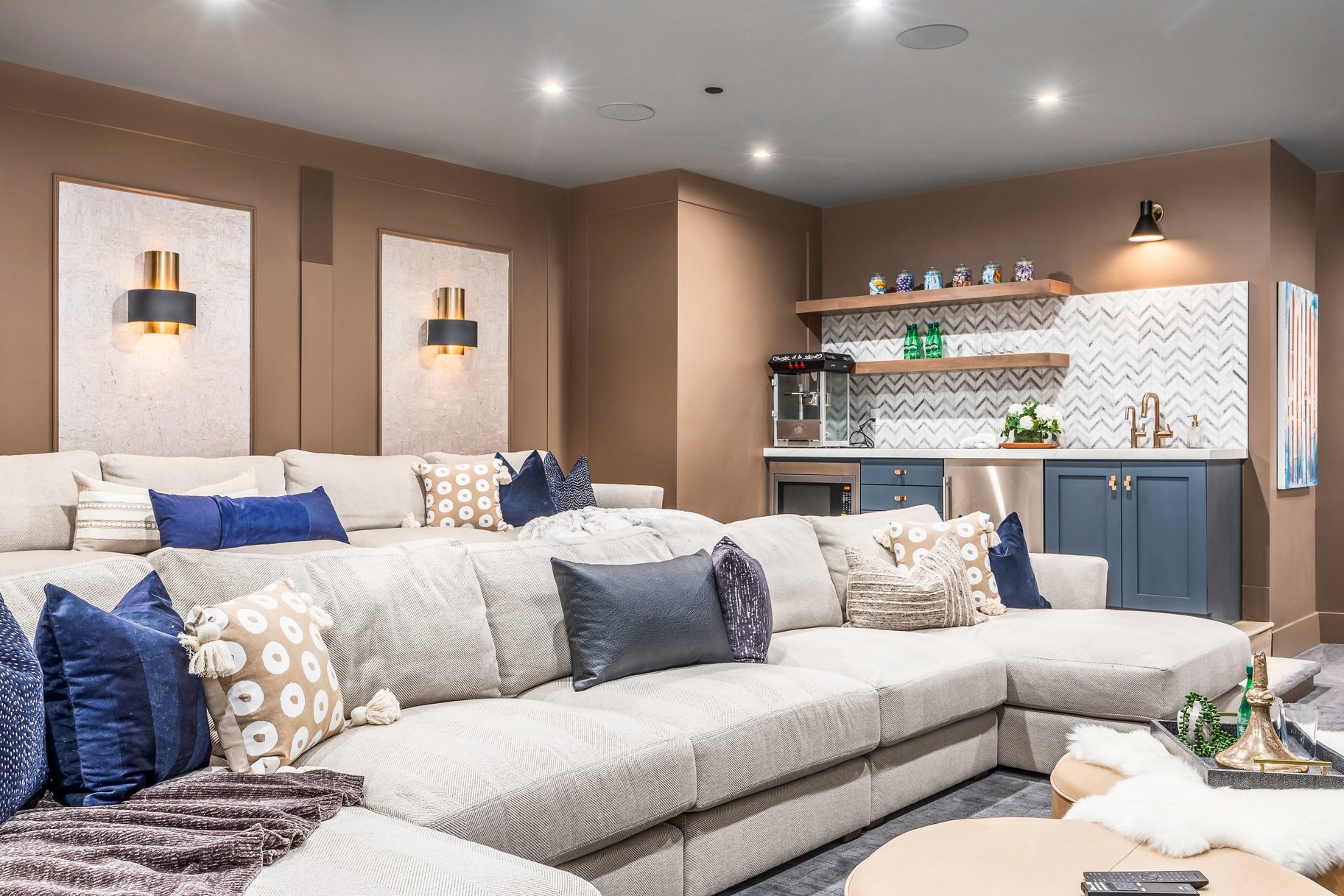 2414 E Flat Top Mountain Drive 