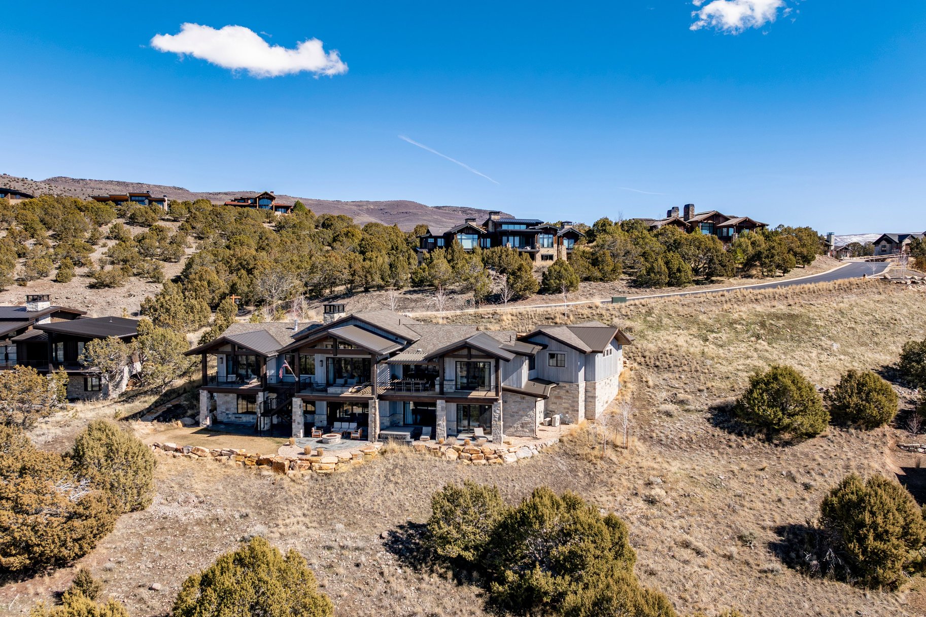 2414 E Flat Top Mountain Drive 