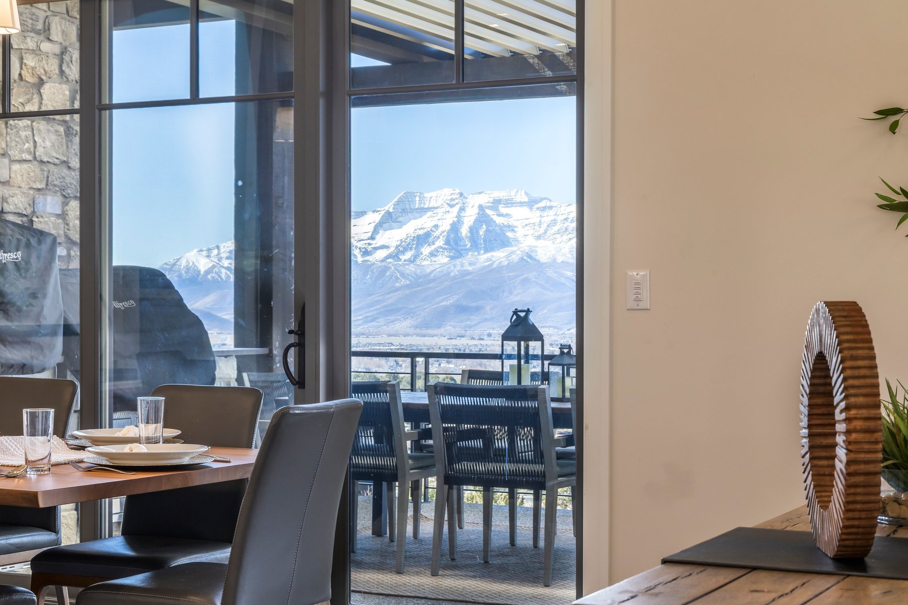 2414 E Flat Top Mountain Drive 