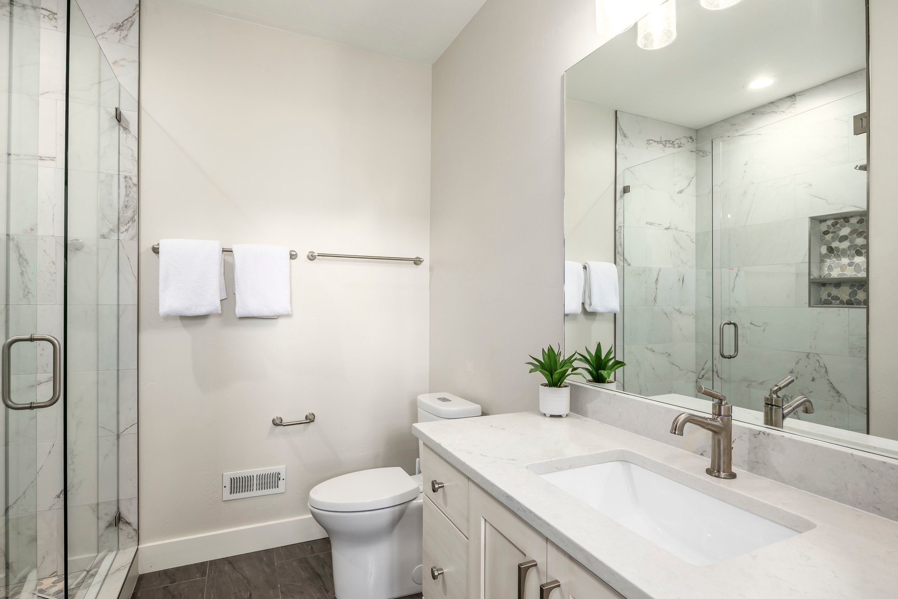 2764 Gallivan Loop Unit 28