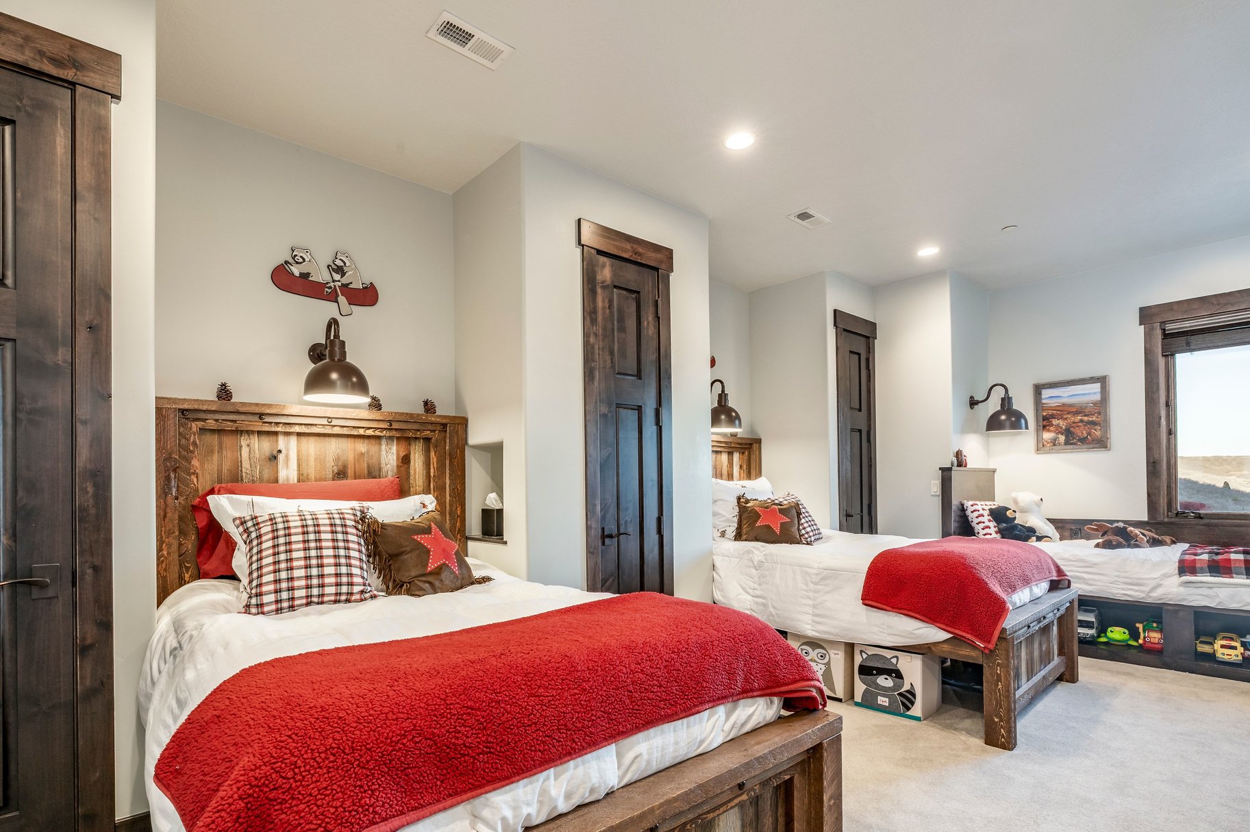 8905 Parleys Lane