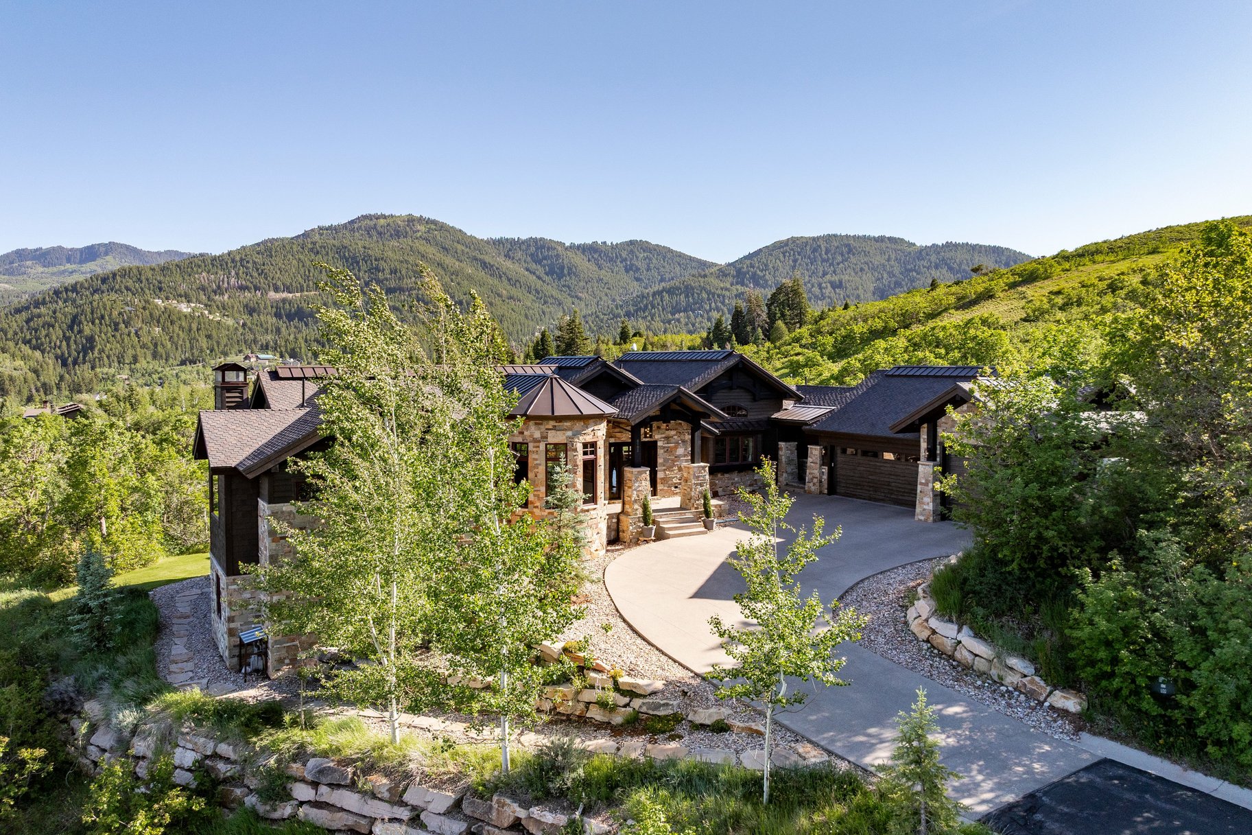 8905 Parleys Lane