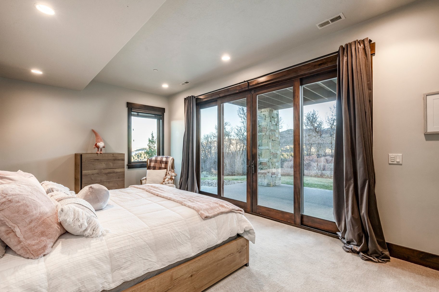 8905 Parleys Lane