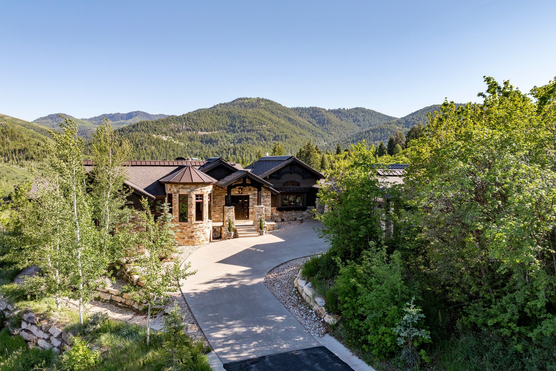 8905 Parleys Lane