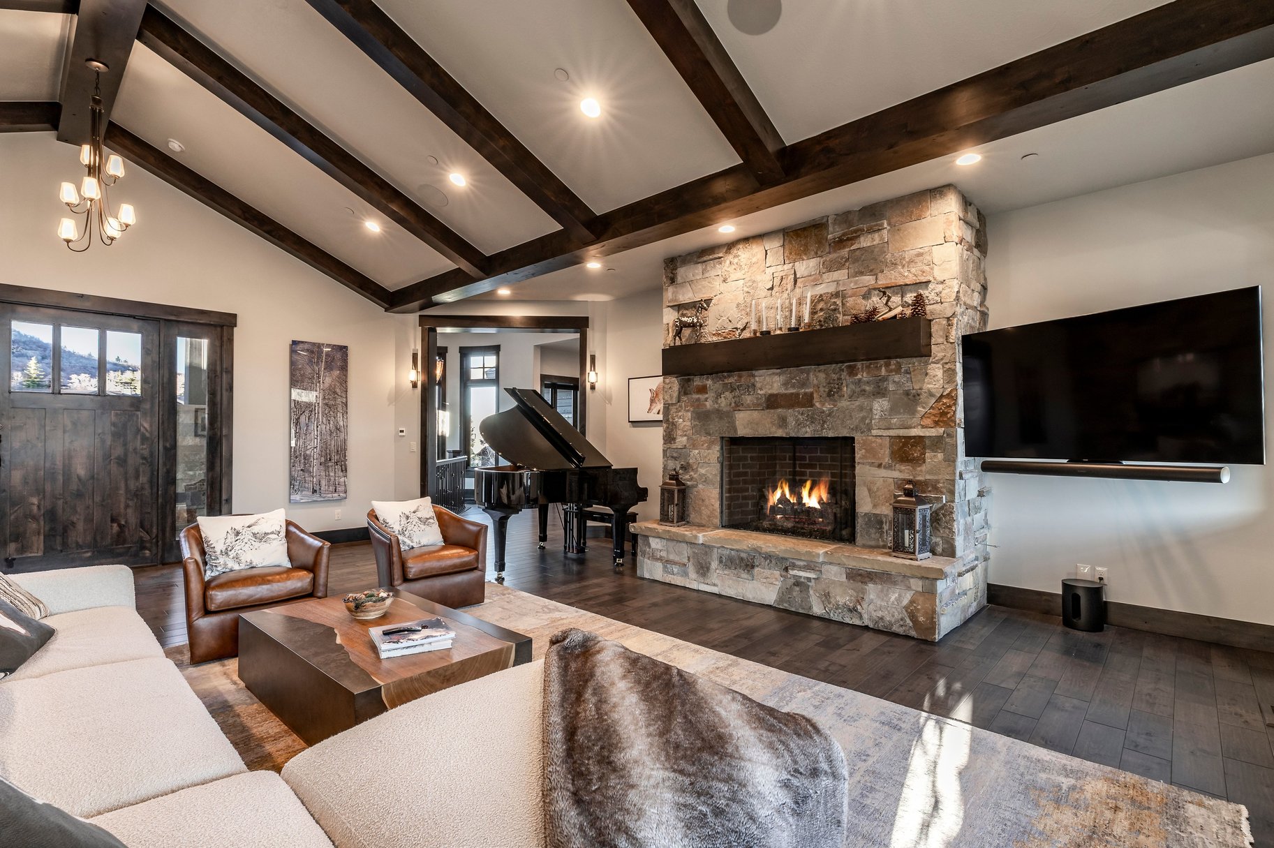 8905 Parleys Lane