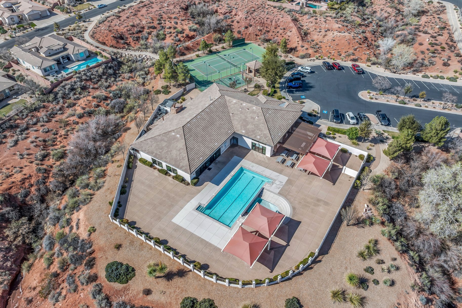 411 N Highland Parkway