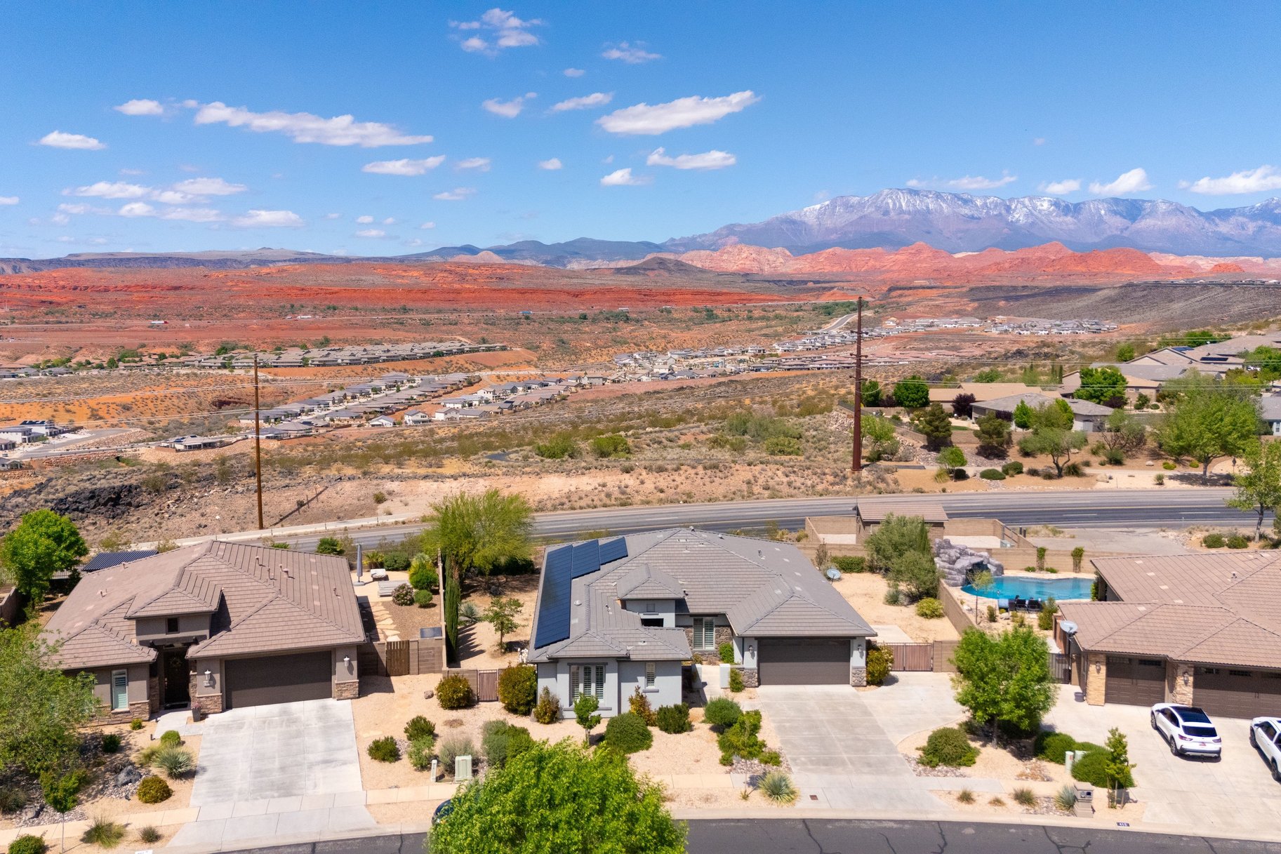 411 N Highland Parkway