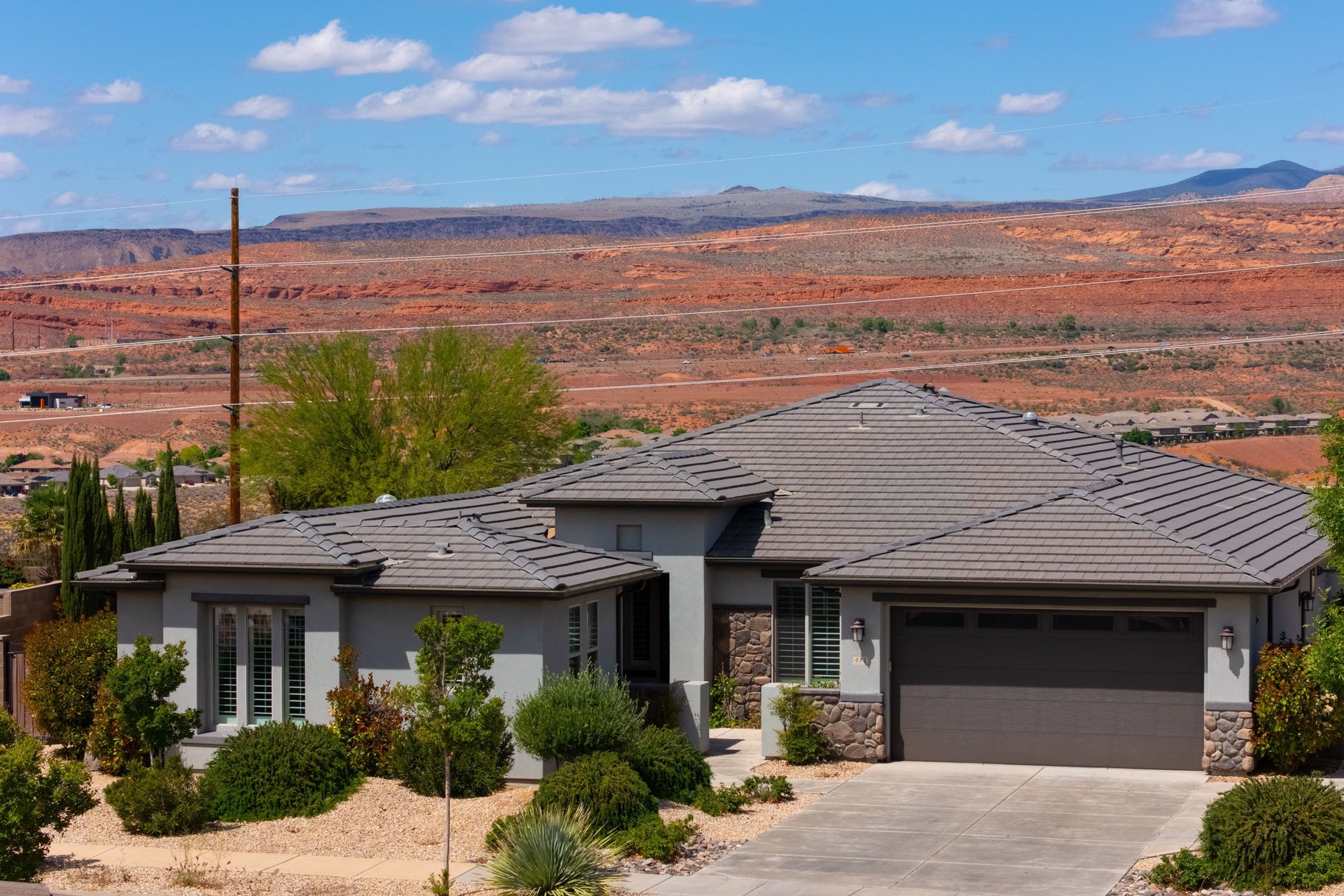 411 N Highland Parkway