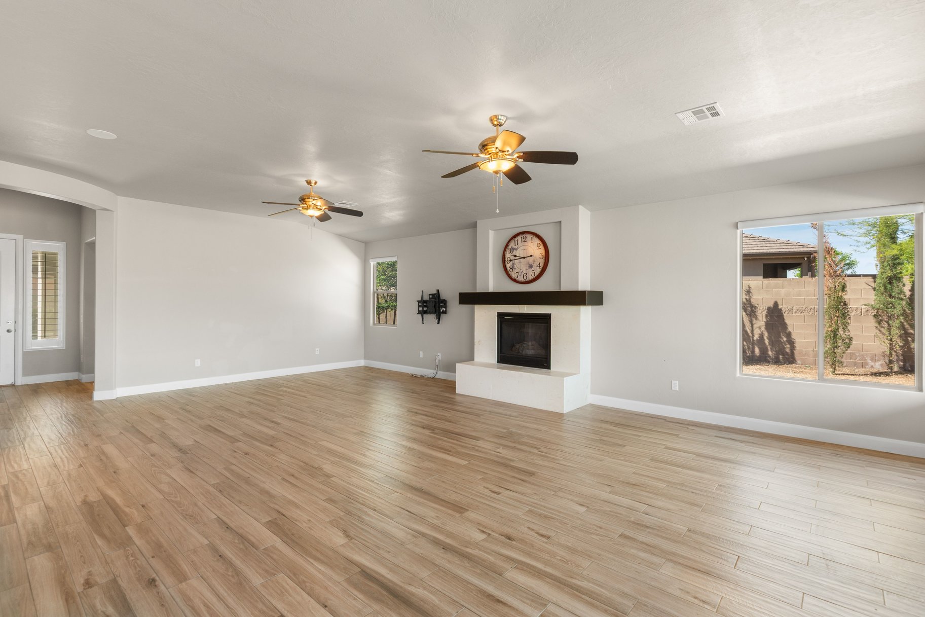 411 N Highland Parkway