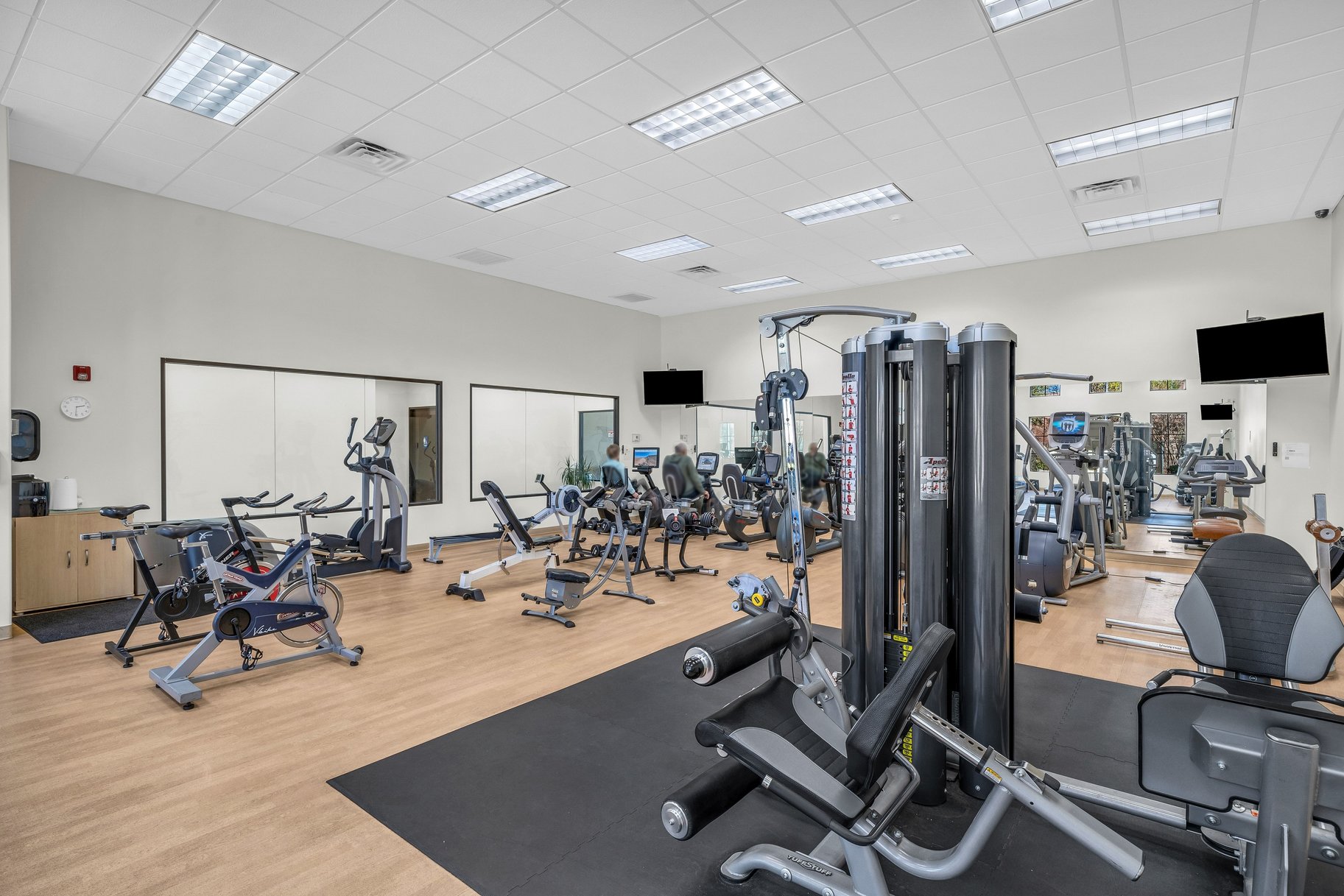 411 N Highland Parkway