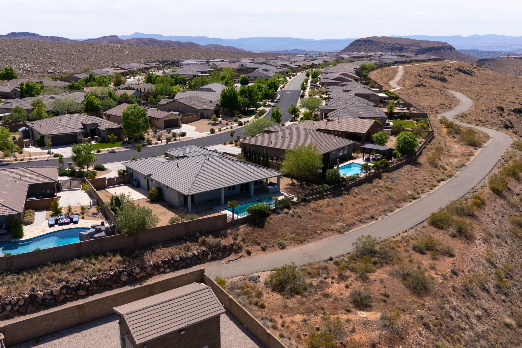 411 N Highland Parkway