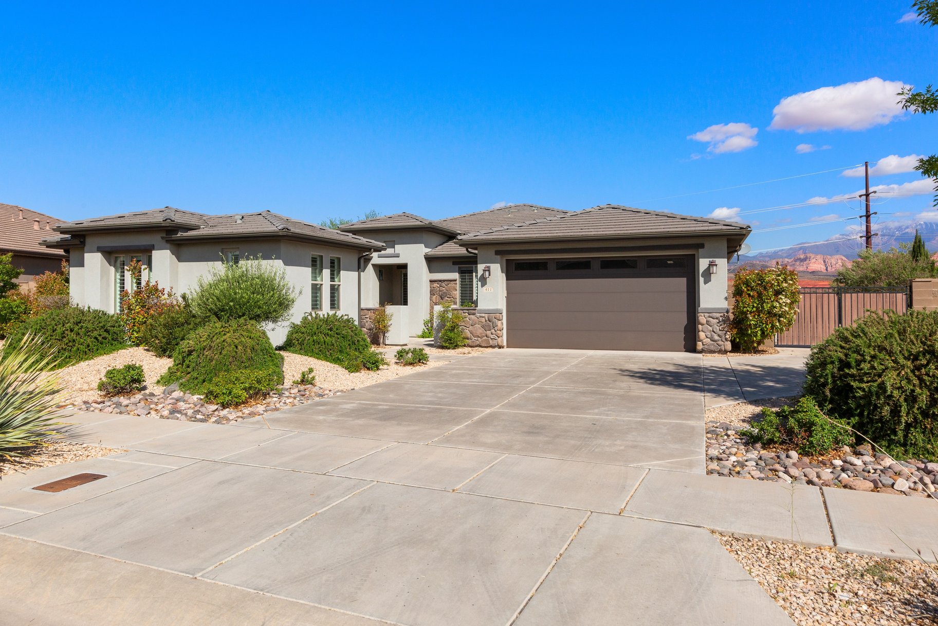 411 N Highland Parkway