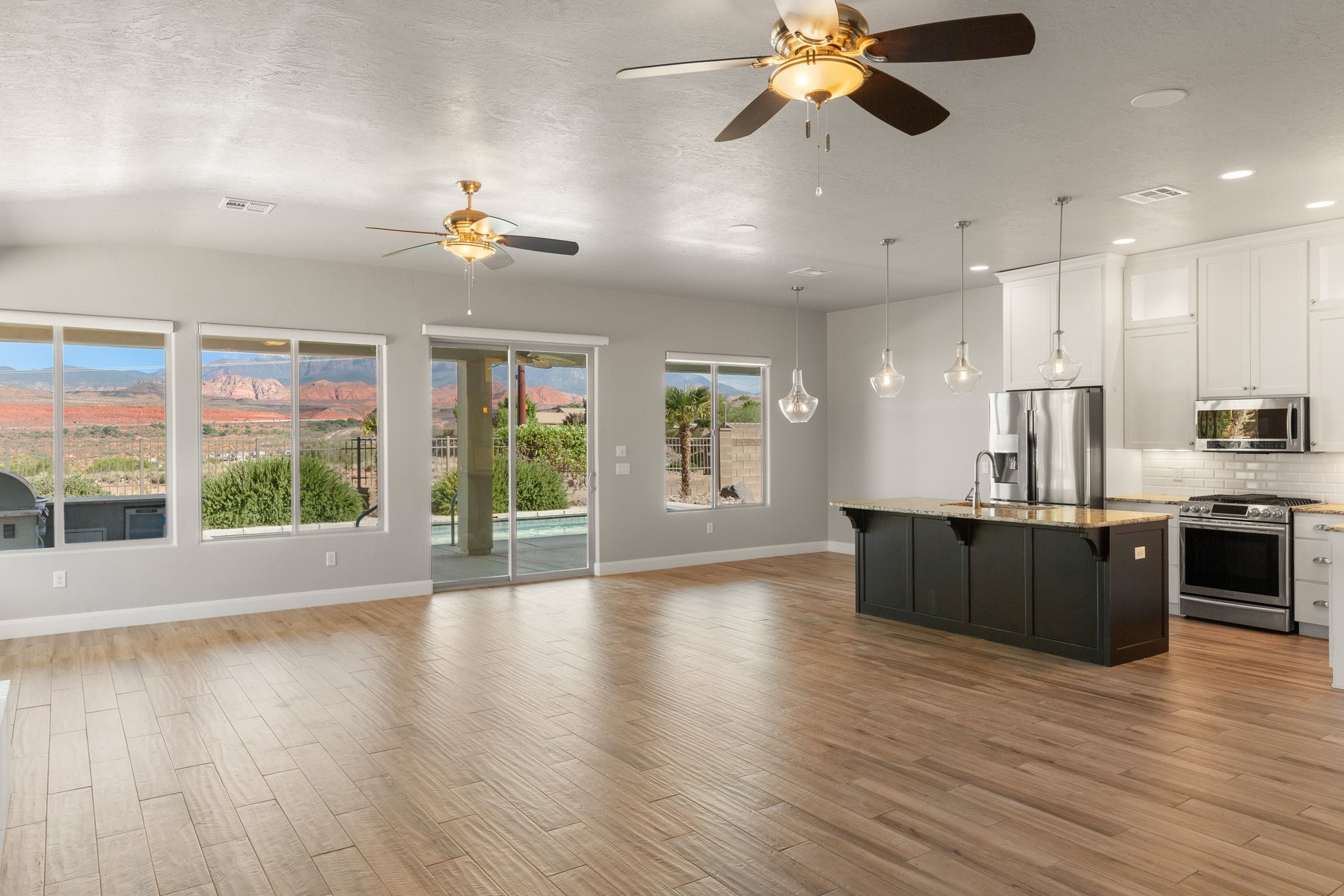 411 N Highland Parkway