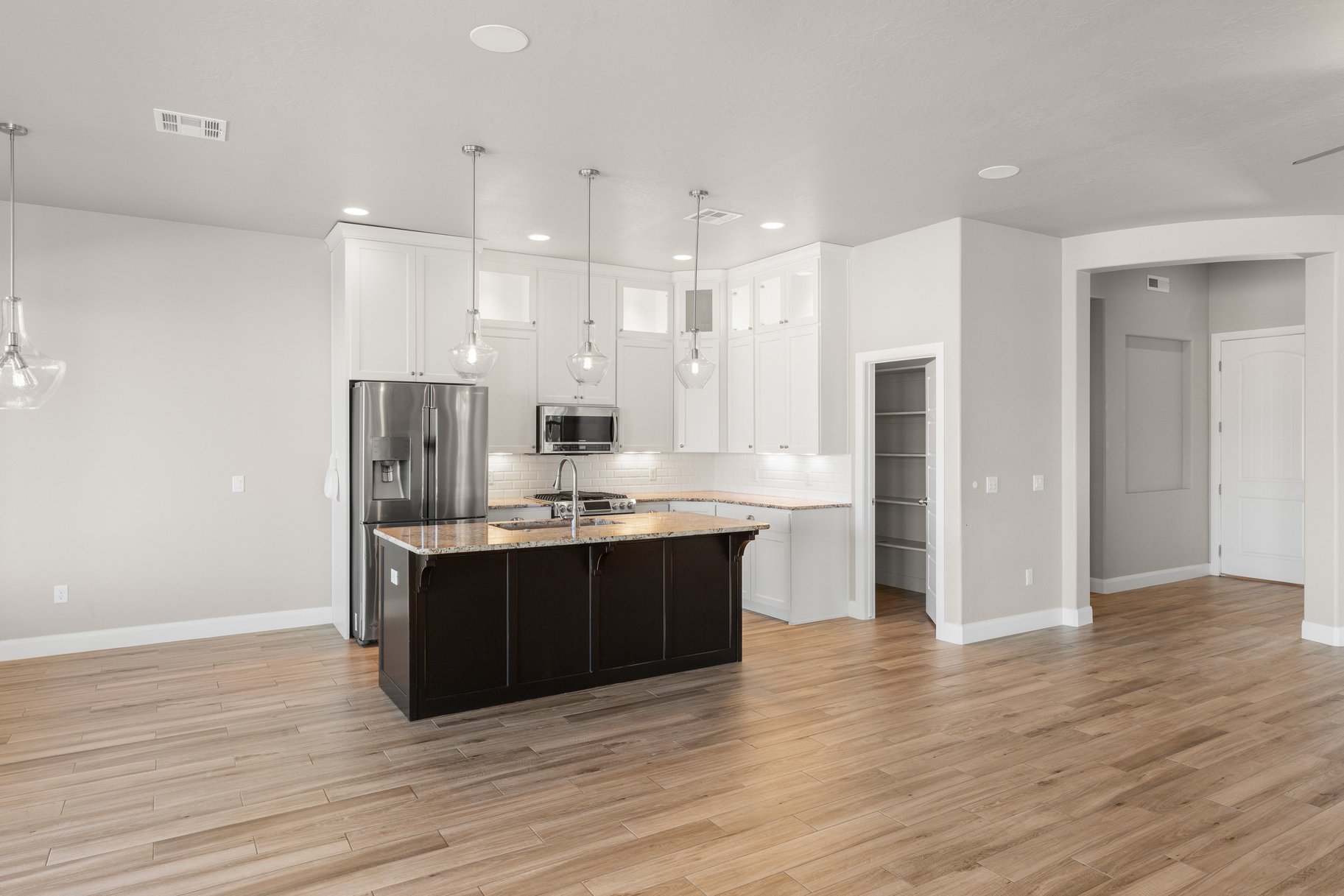 411 N Highland Parkway