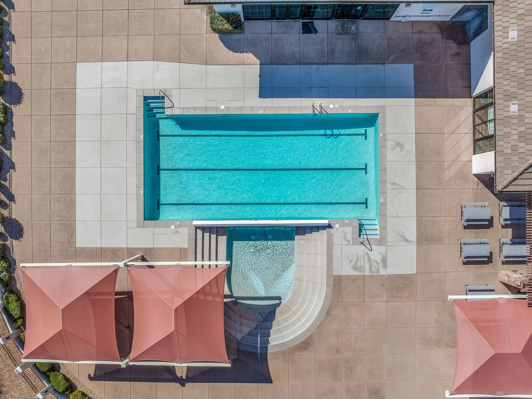 411 N Highland Parkway