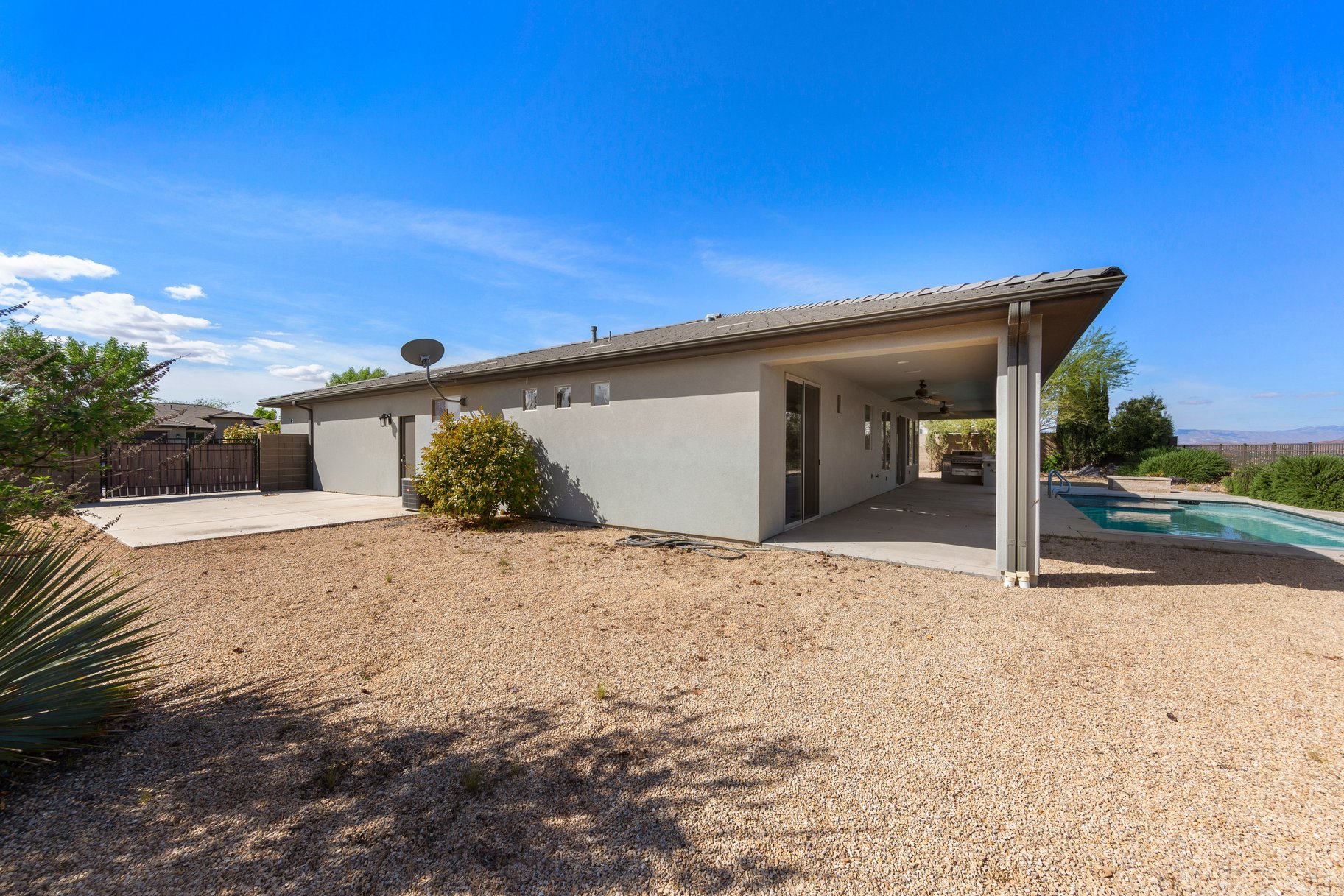 411 N Highland Parkway